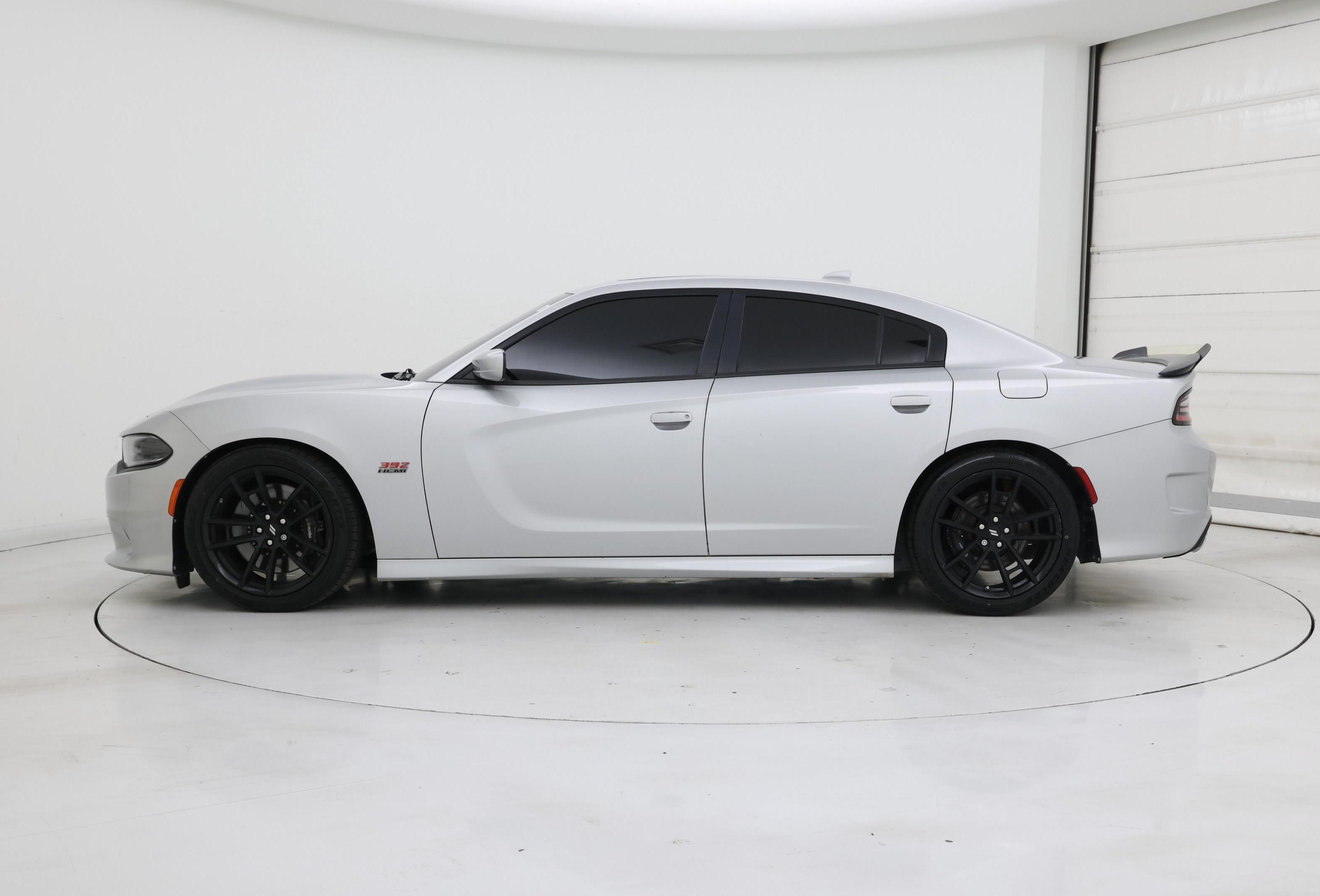 Thumbnail: 2020 Dodge Charger - 3