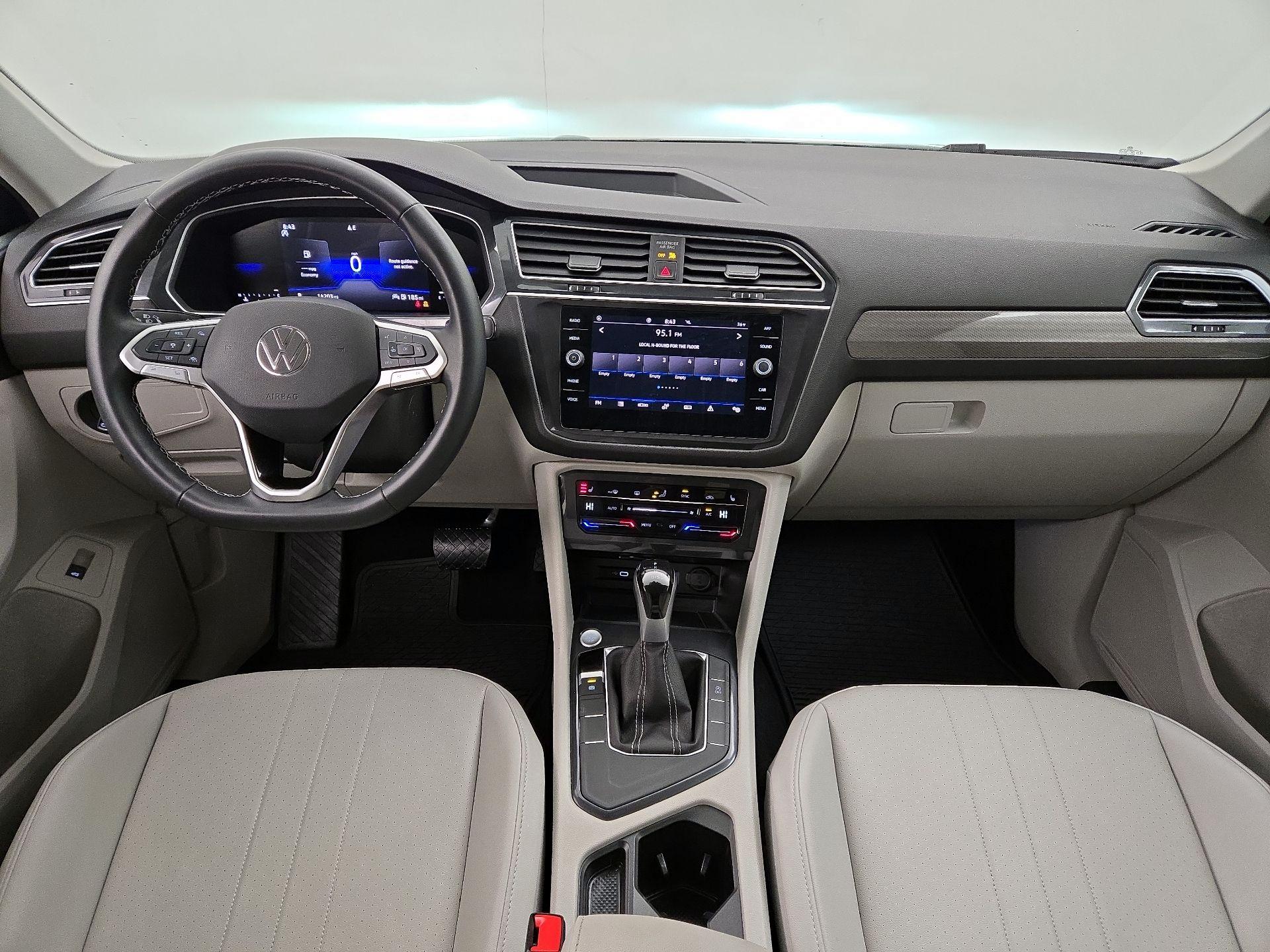 Thumbnail: 2024 Volkswagen Tiguan - 9