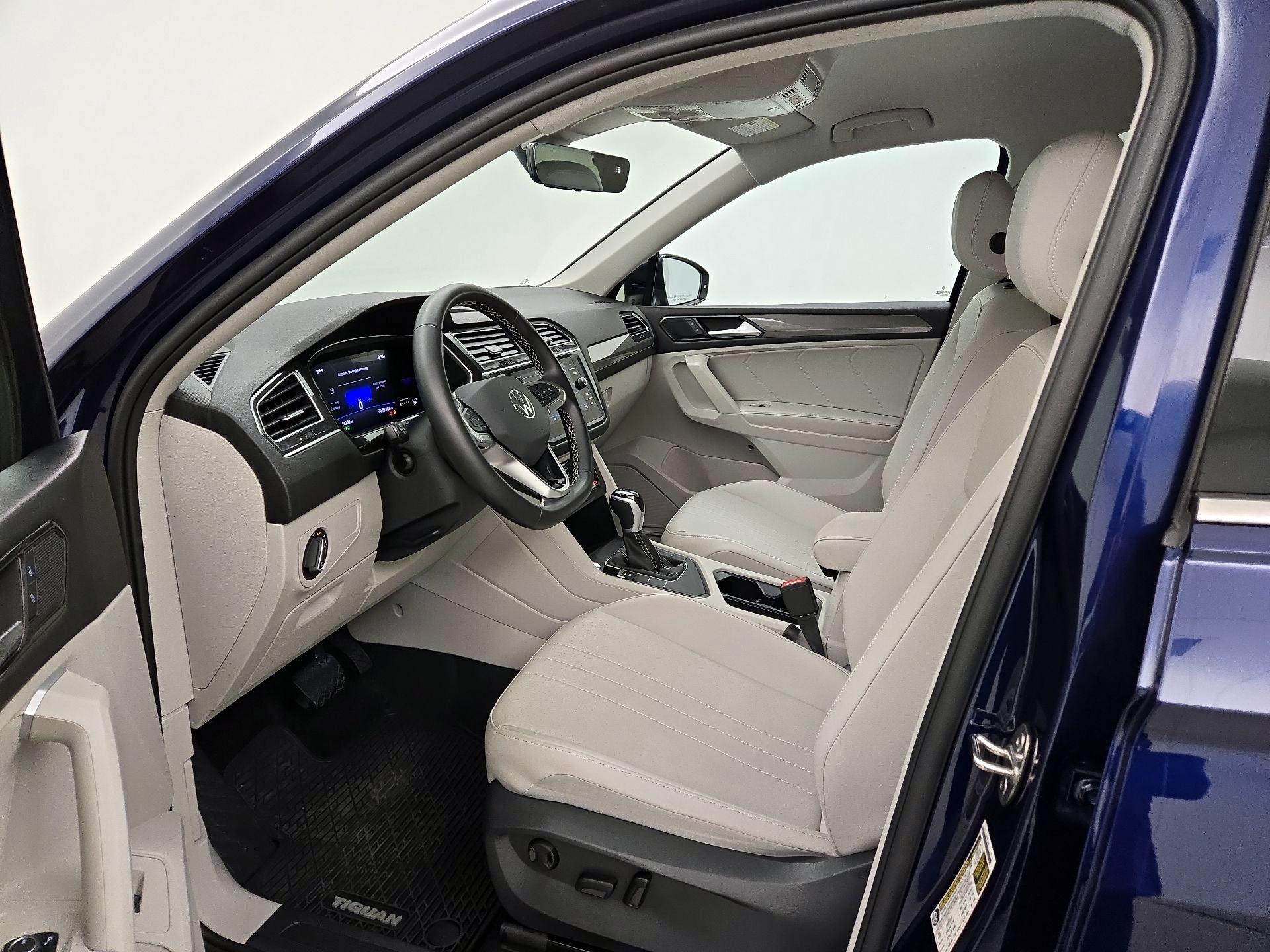 Thumbnail: 2024 Volkswagen Tiguan - 11