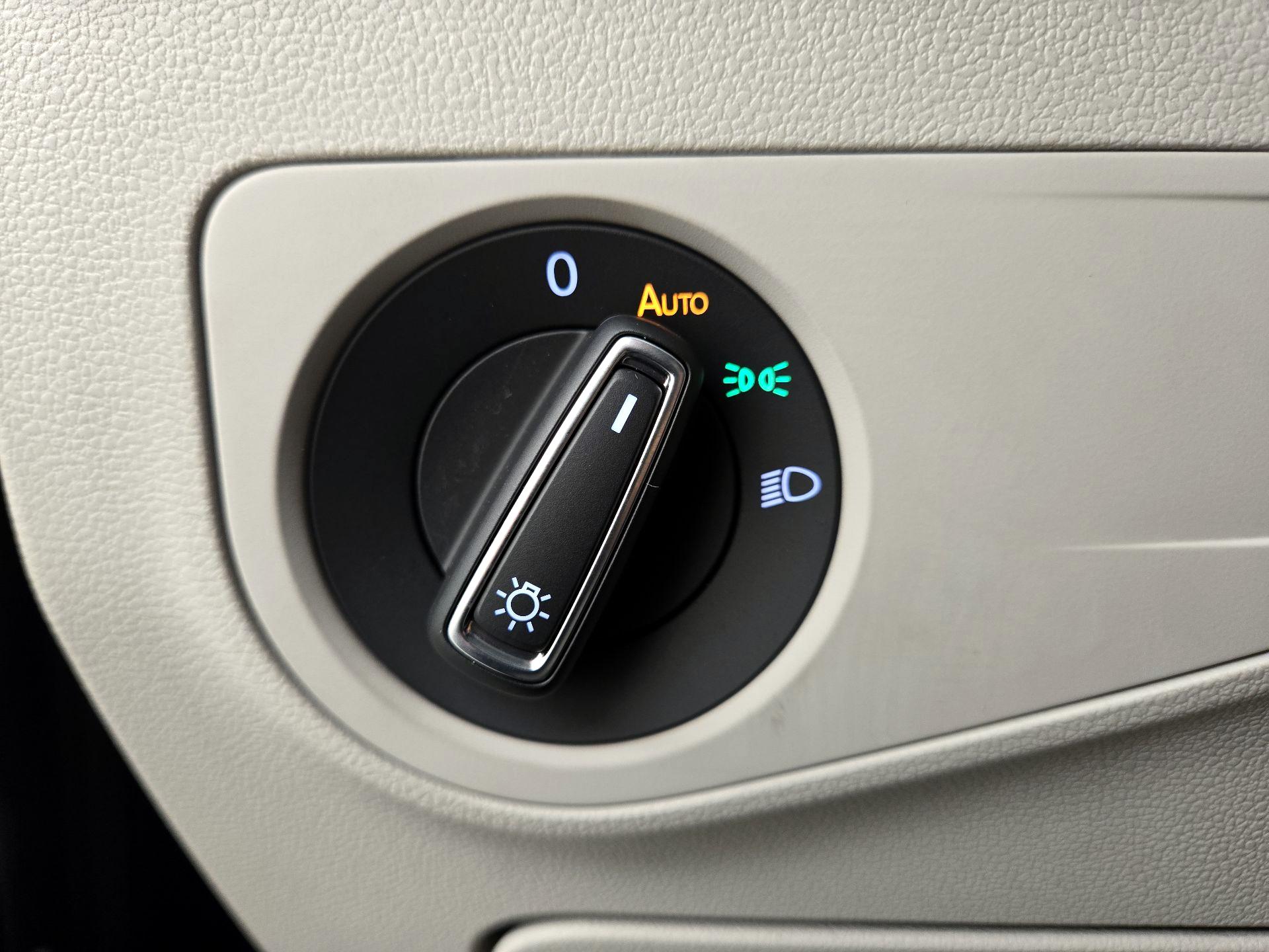 Thumbnail: 2024 Volkswagen Tiguan - 13