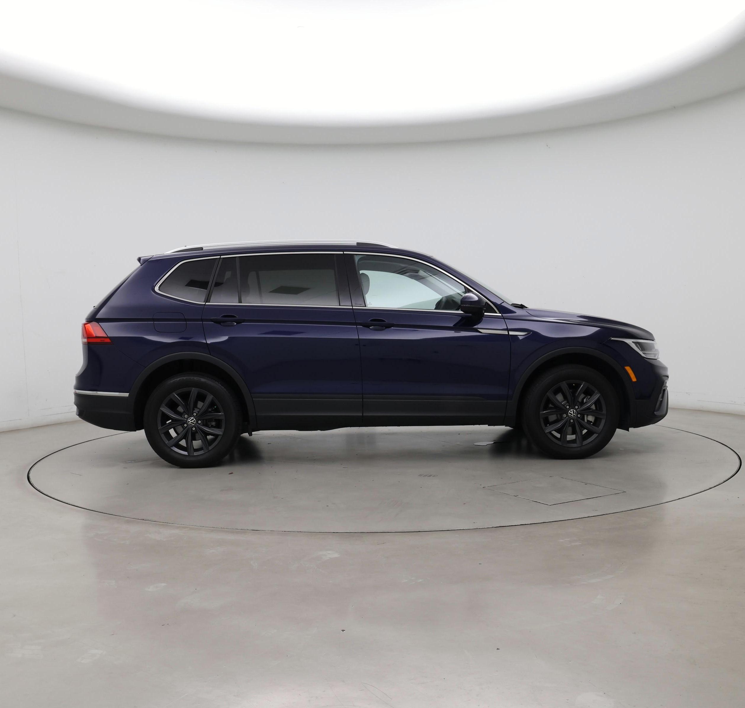 Thumbnail: 2024 Volkswagen Tiguan - 7