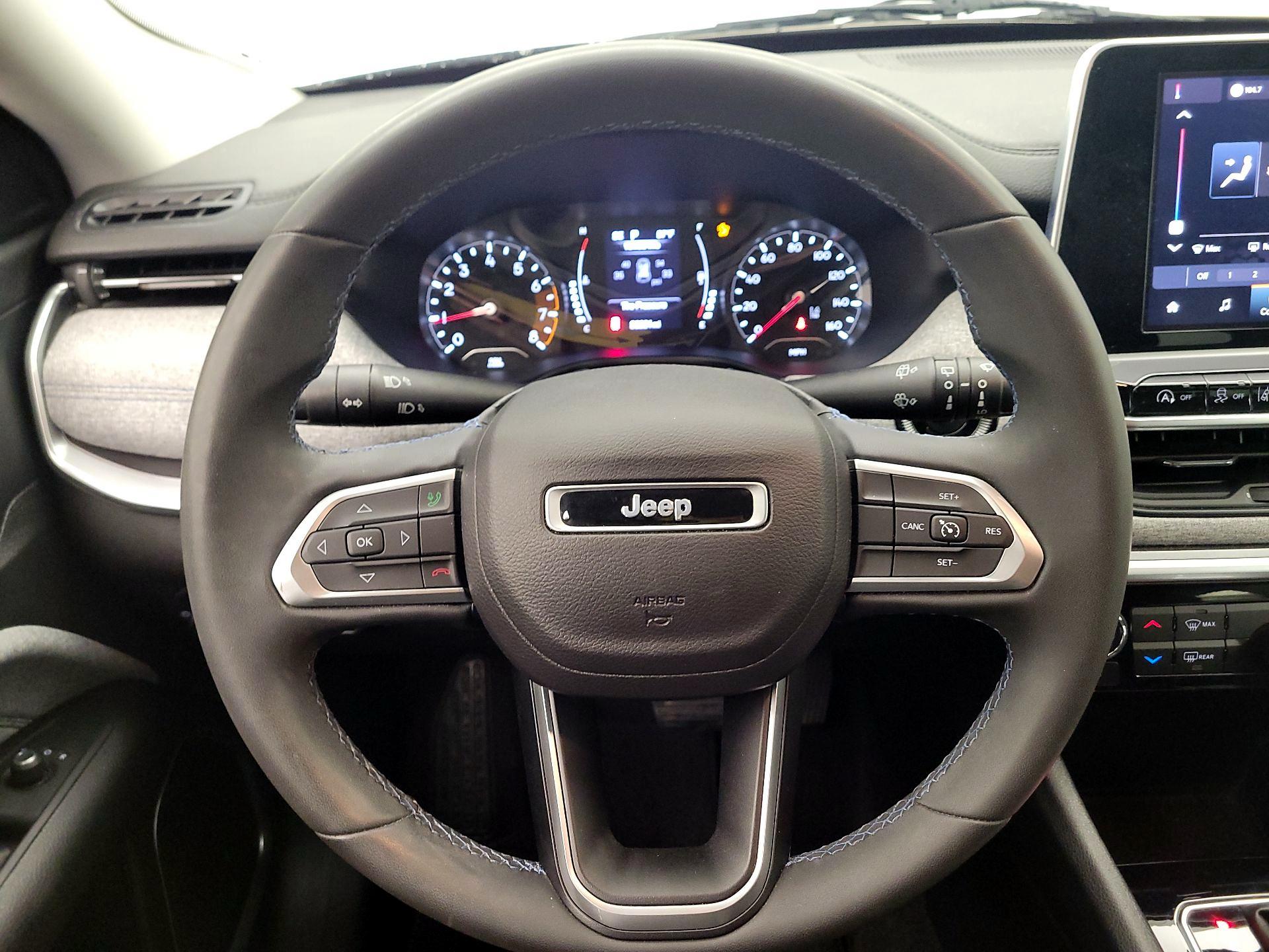 Thumbnail: 2022 Jeep Compass - 10