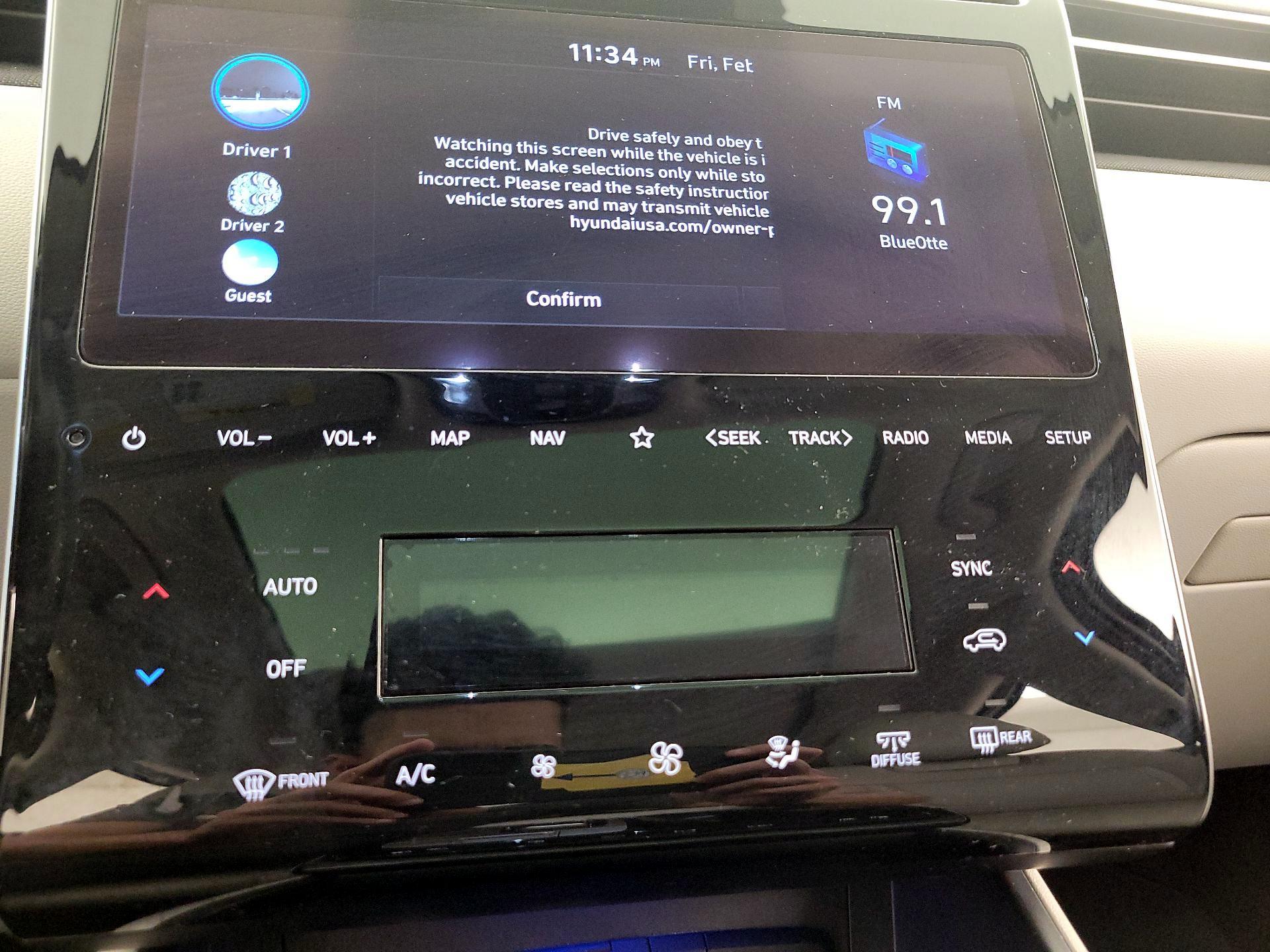 Thumbnail: 2022 Hyundai Tucson - 17