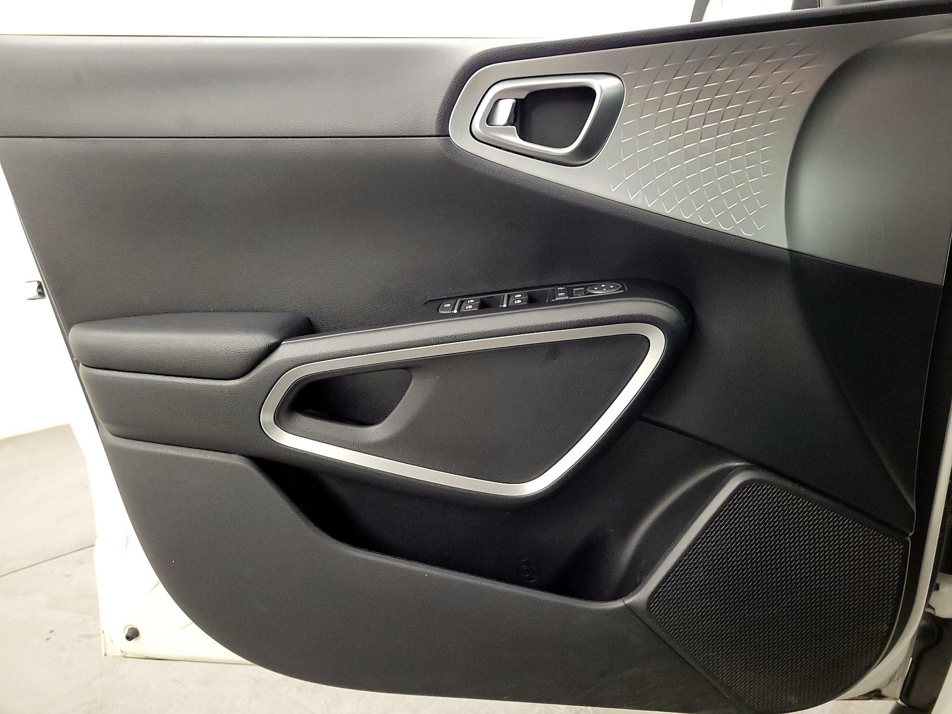 Thumbnail: 2023 Kia Soul - 12