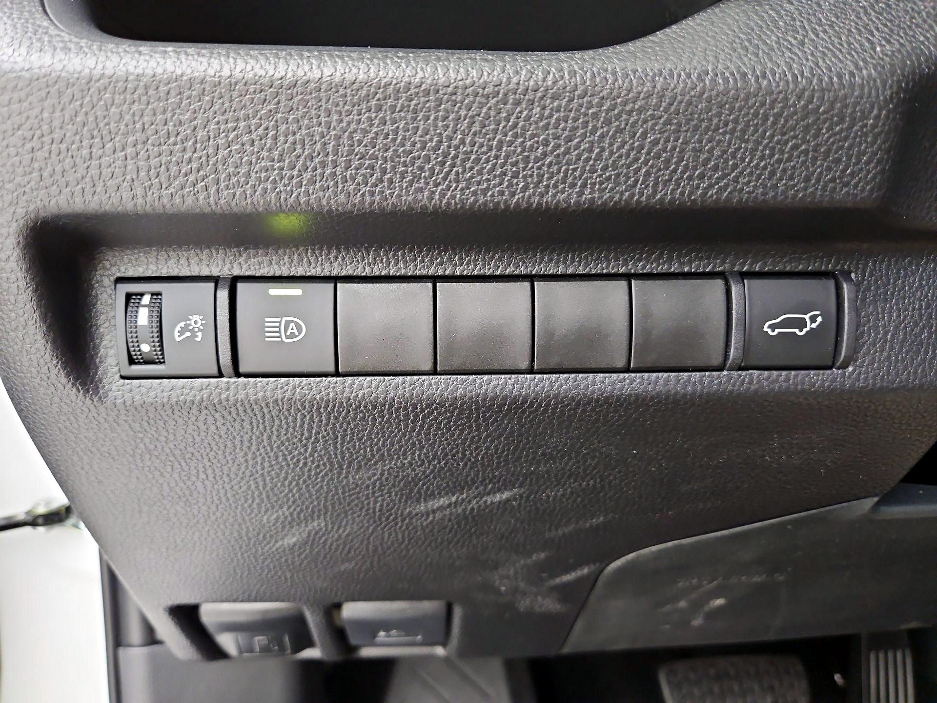 Thumbnail: 2025 Toyota RAV4 - 13