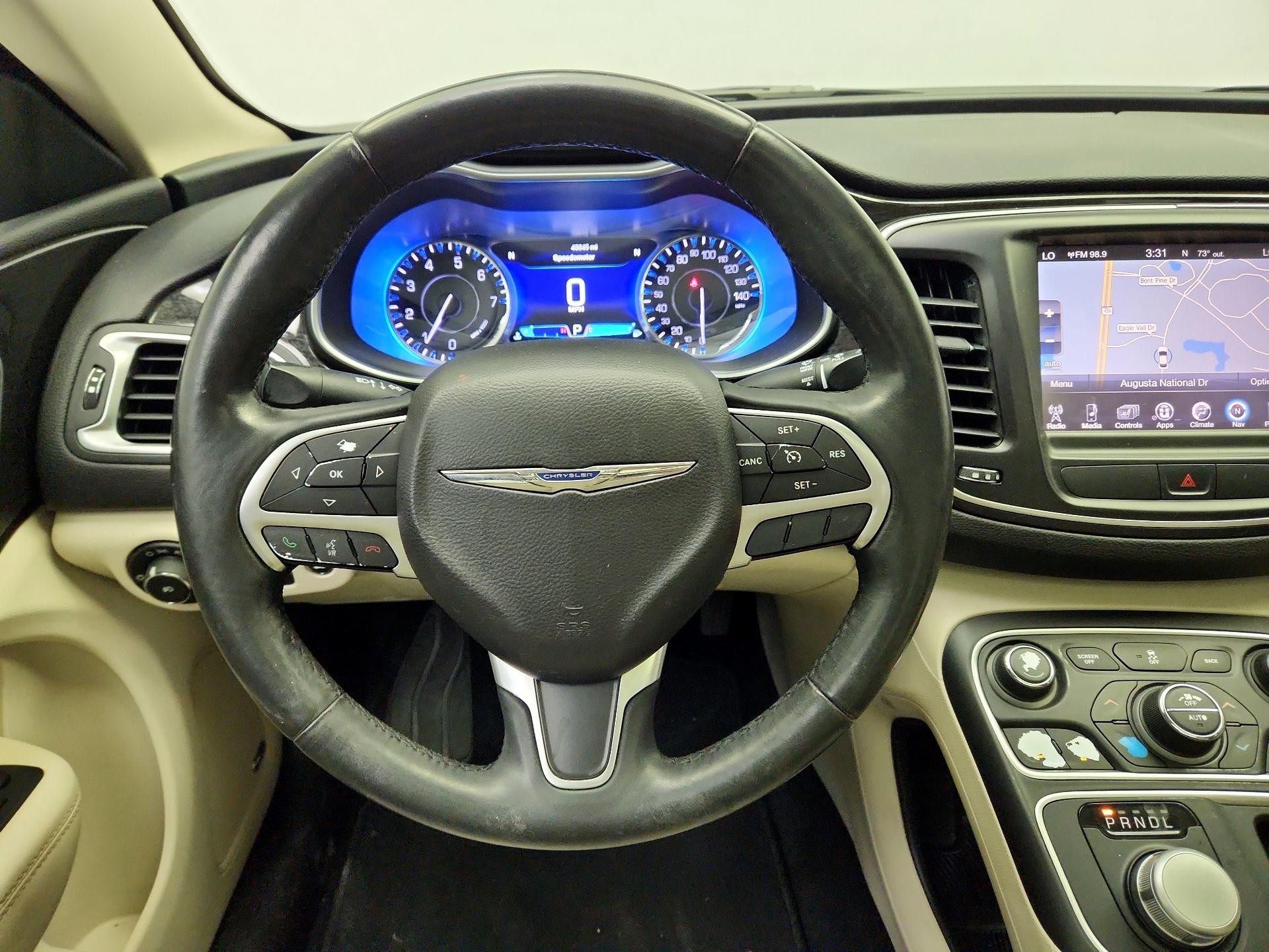 Thumbnail: 2016 Chrysler 200 - 10