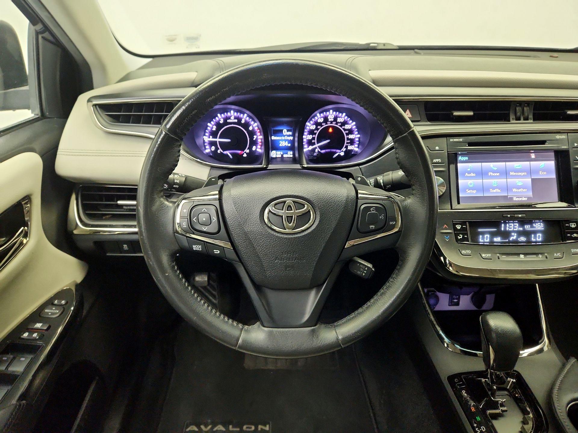 Thumbnail: 2016 Toyota Avalon - 10