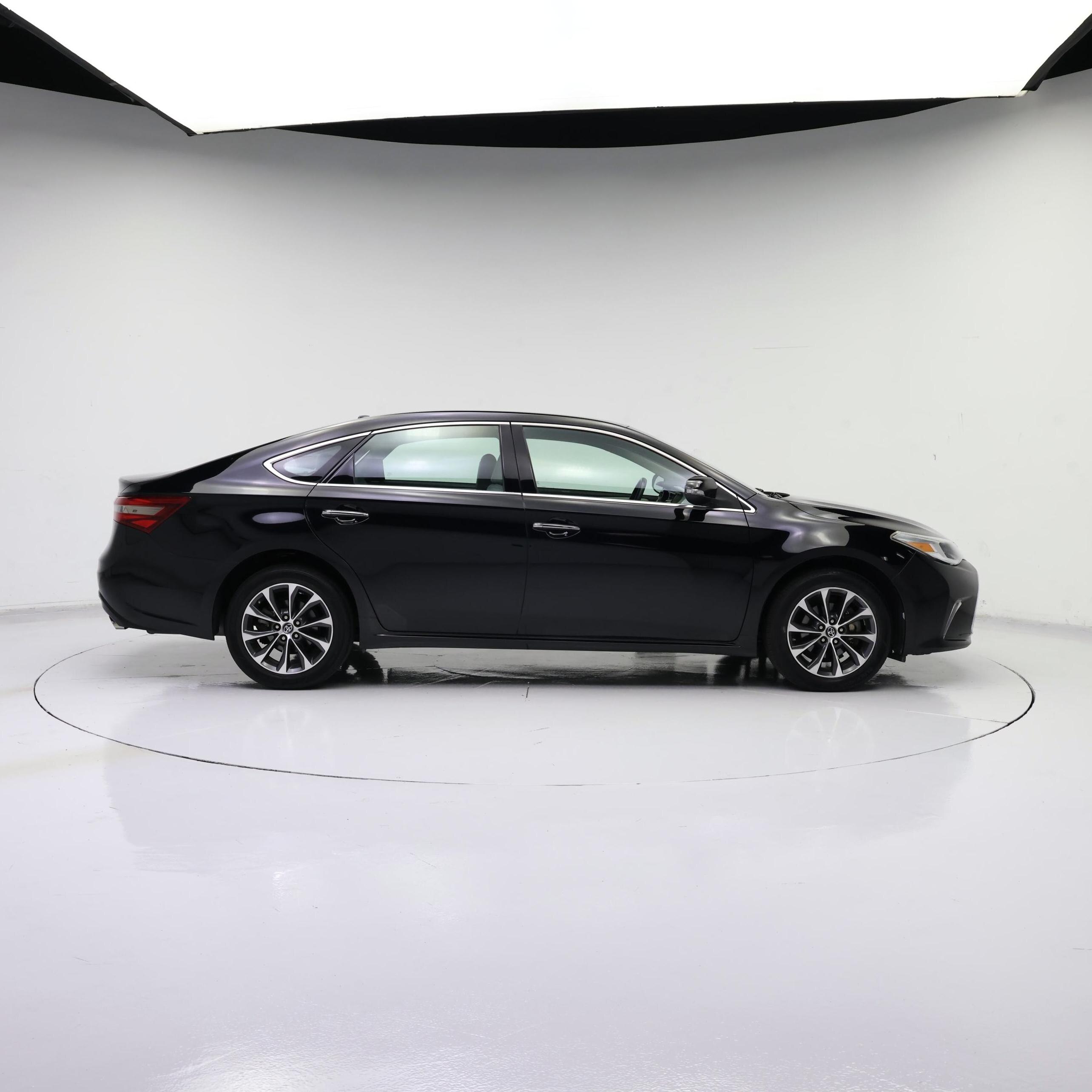 Thumbnail: 2016 Toyota Avalon - 7