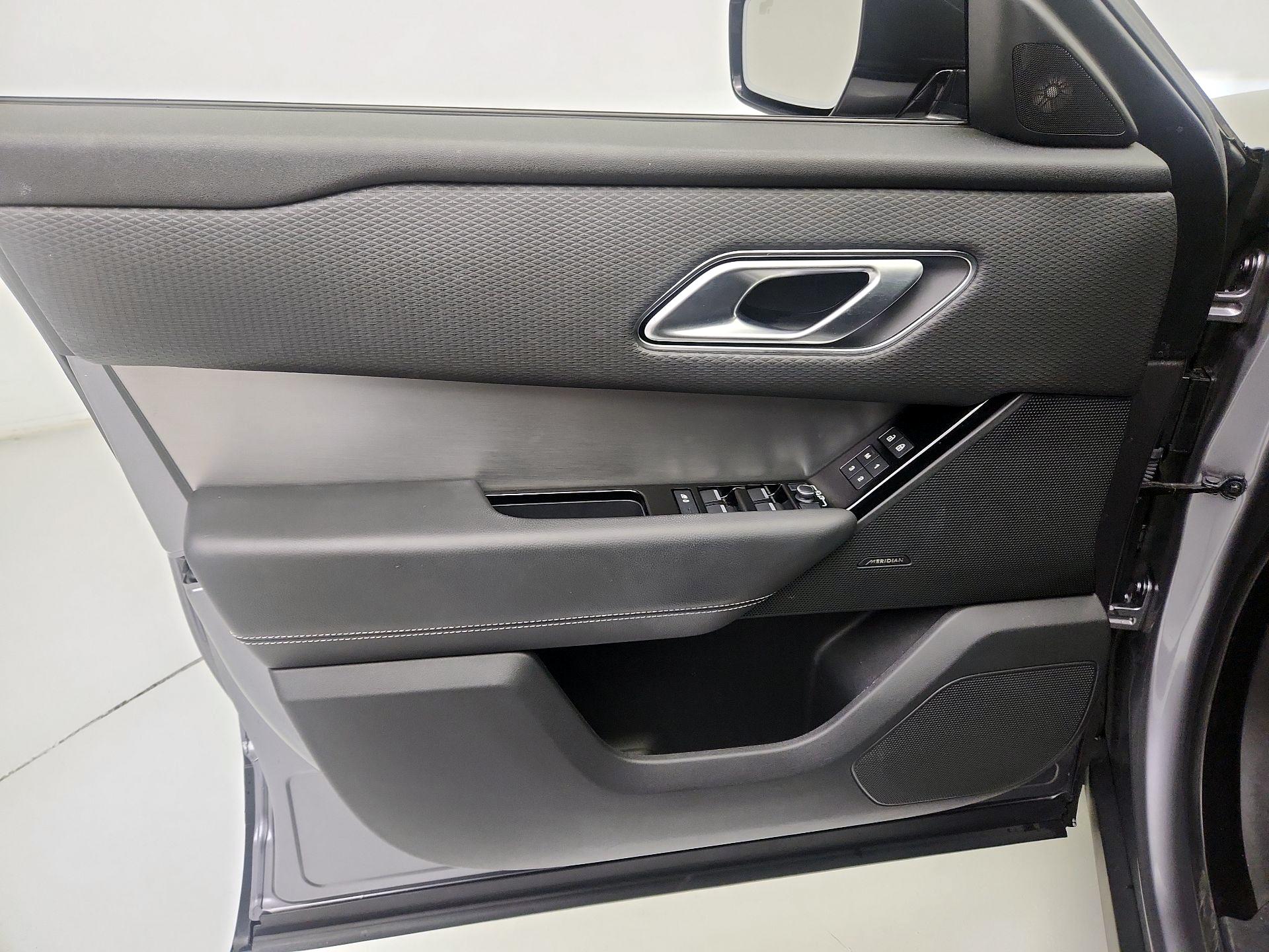 Thumbnail: 2021 Land Rover Range Rover Velar - 12