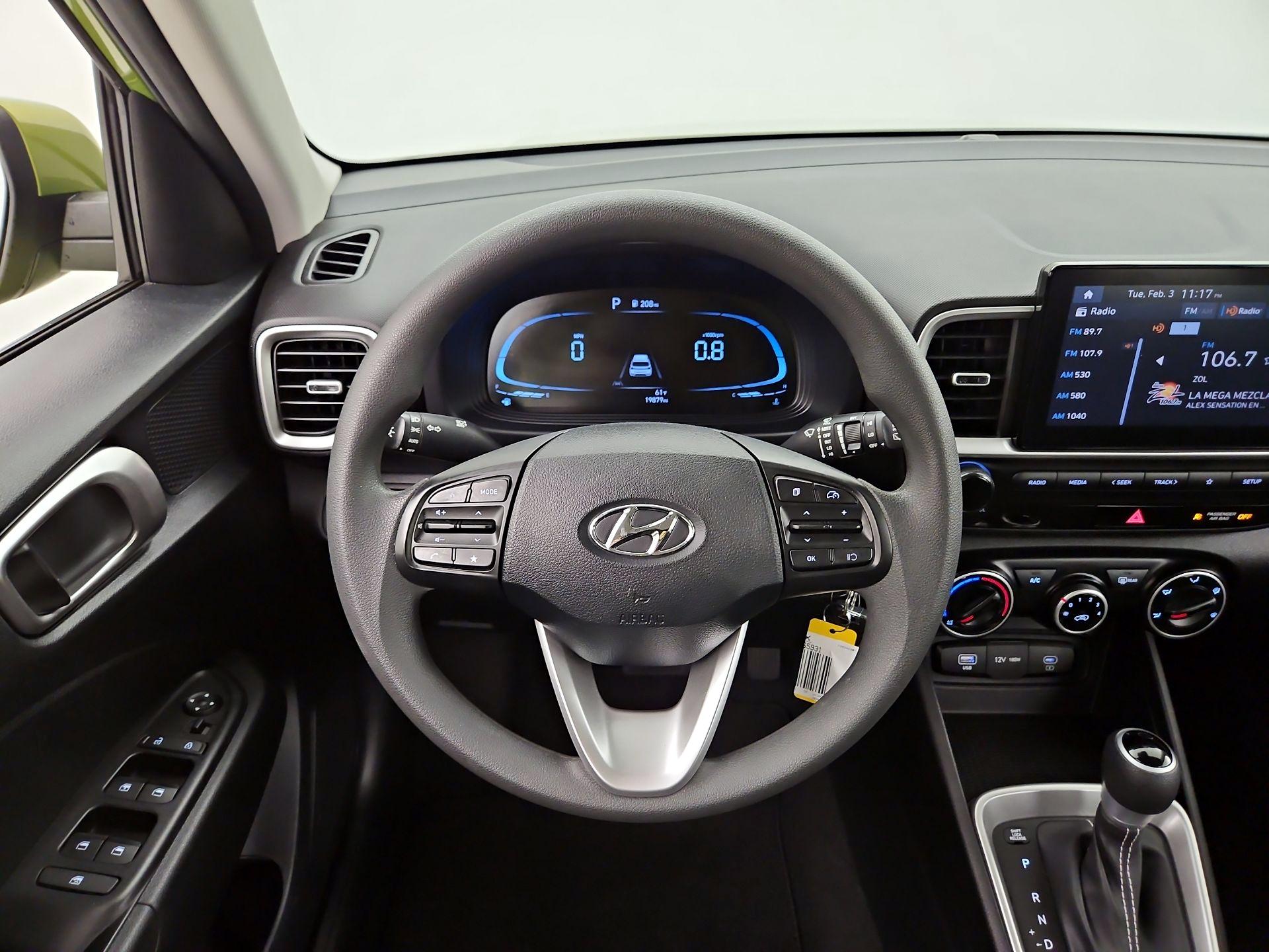 Thumbnail: 2023 Hyundai Venue - 10