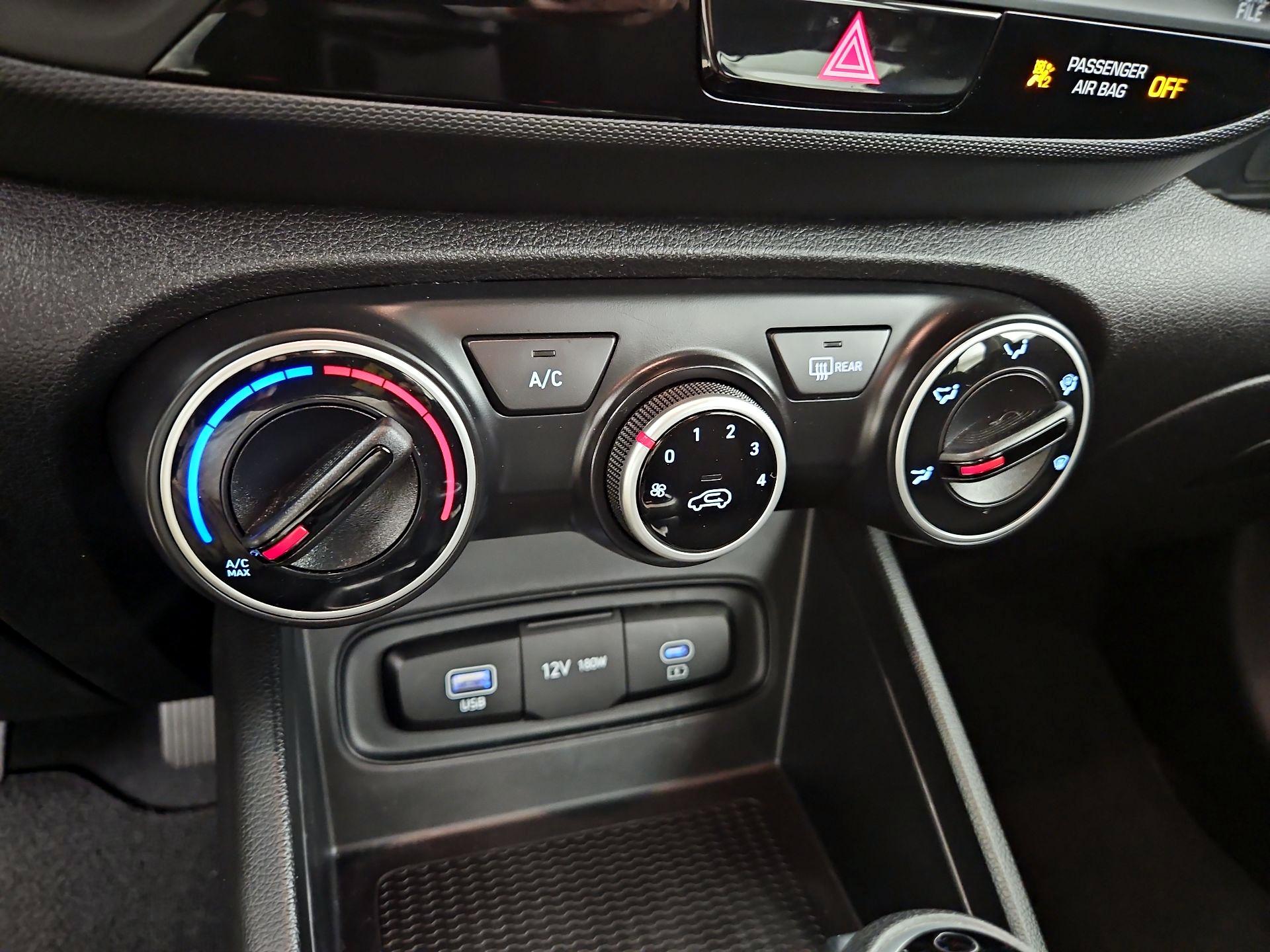 Thumbnail: 2023 Hyundai Venue - 16