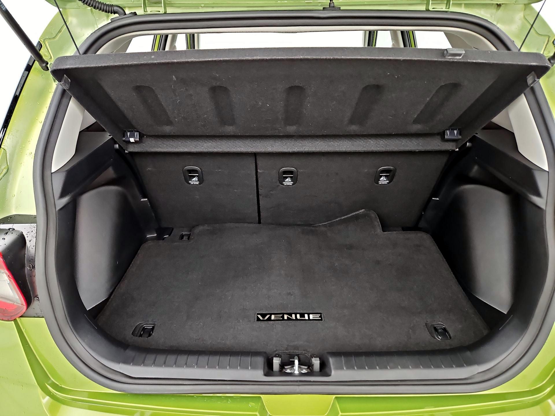 Thumbnail: 2023 Hyundai Venue - 20