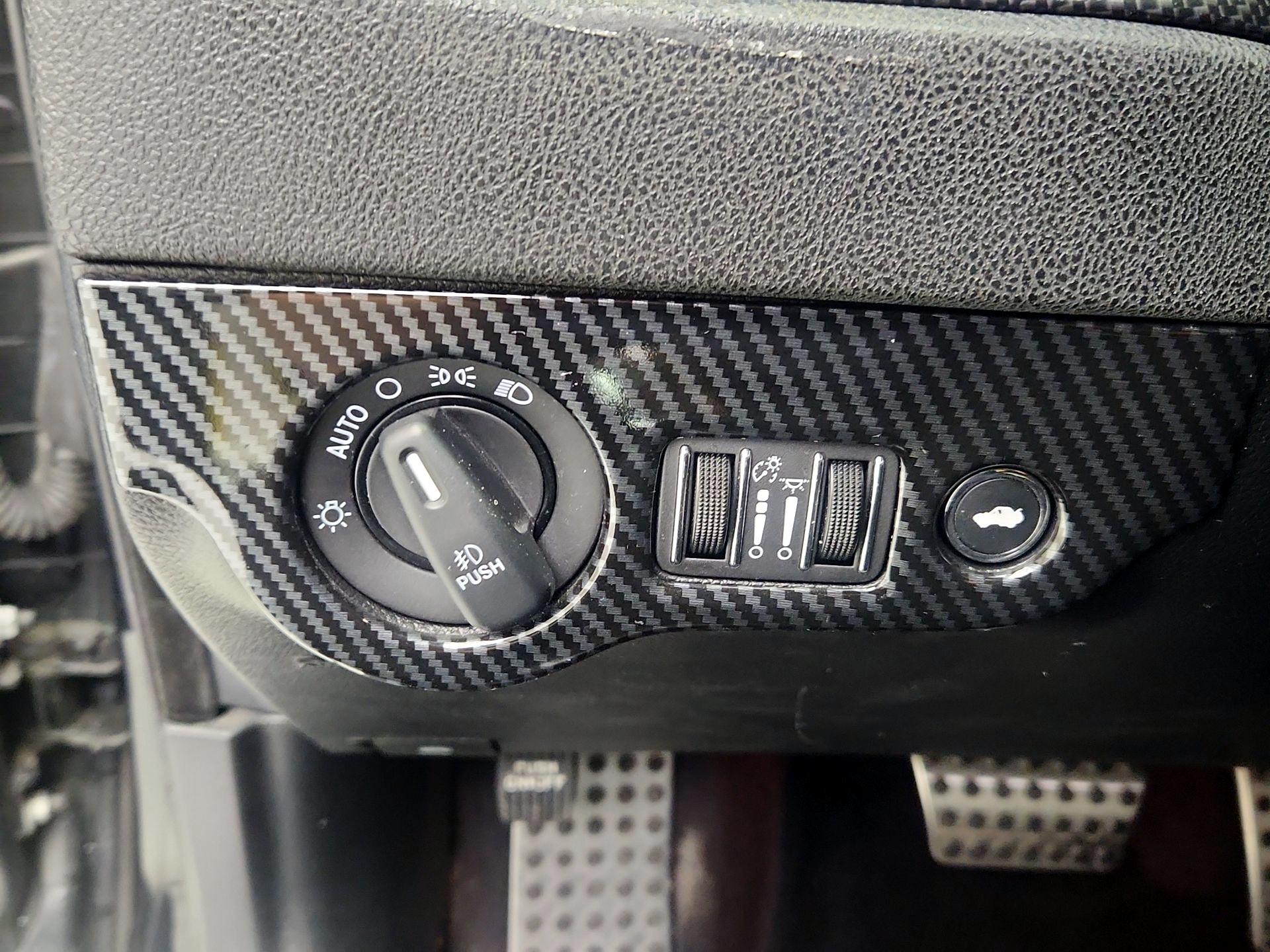 Thumbnail: 2018 Dodge Charger - 13