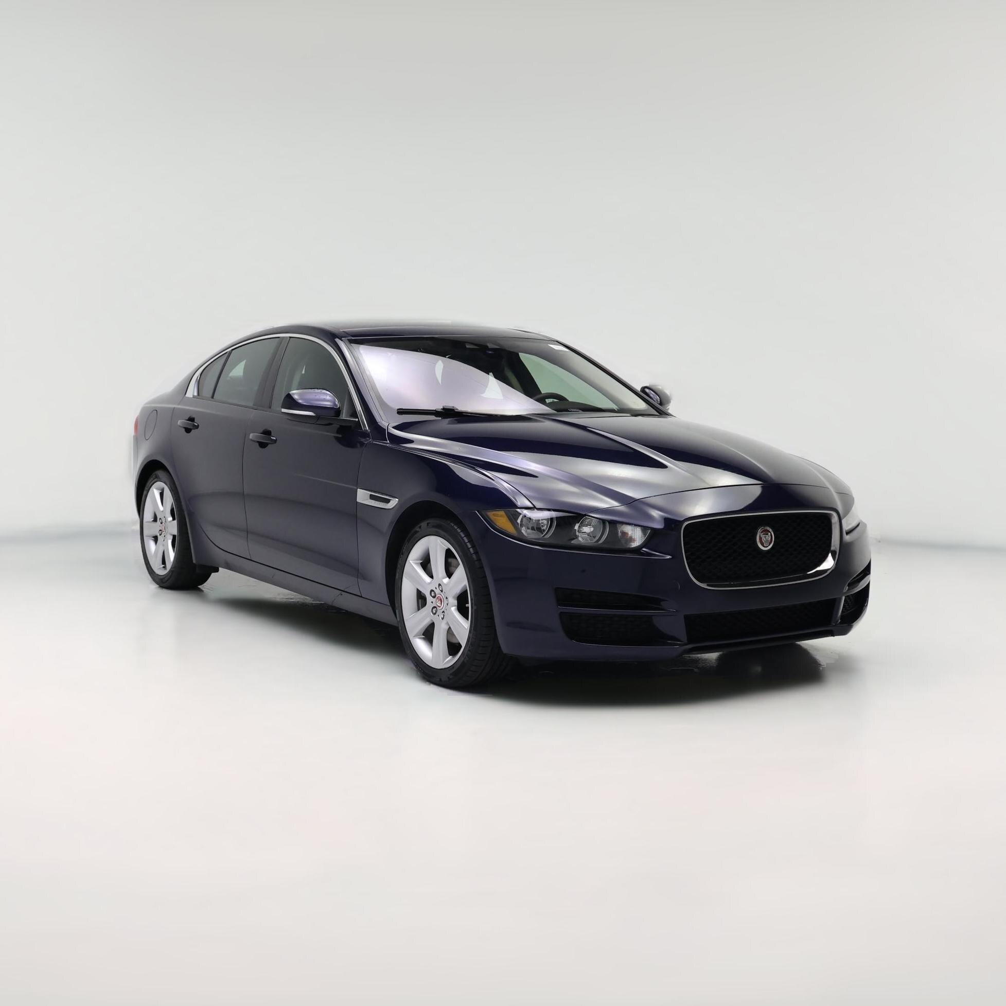Thumbnail: 2017 Jaguar XE - 1