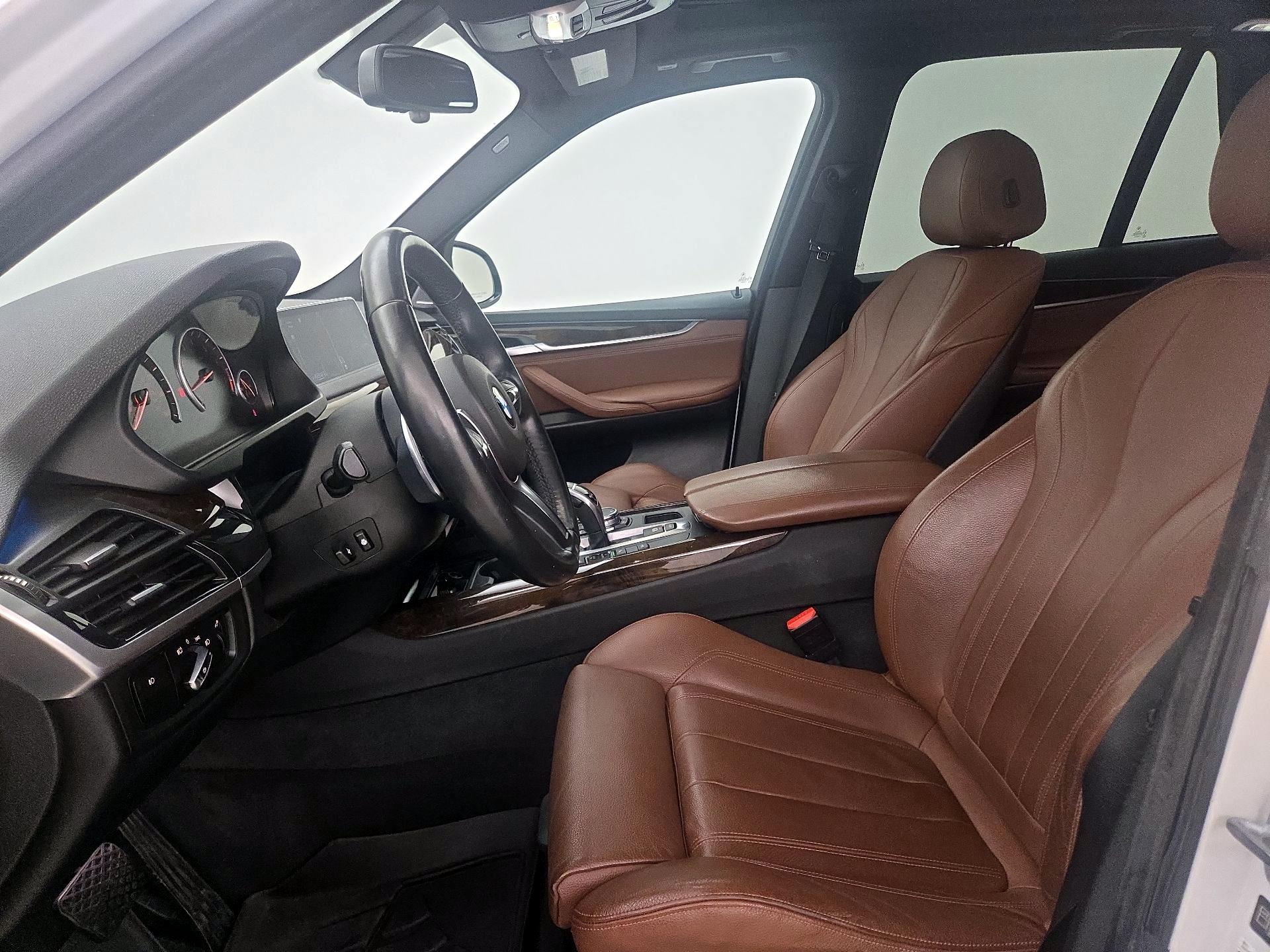 Thumbnail: 2023 BMW i4 - 11