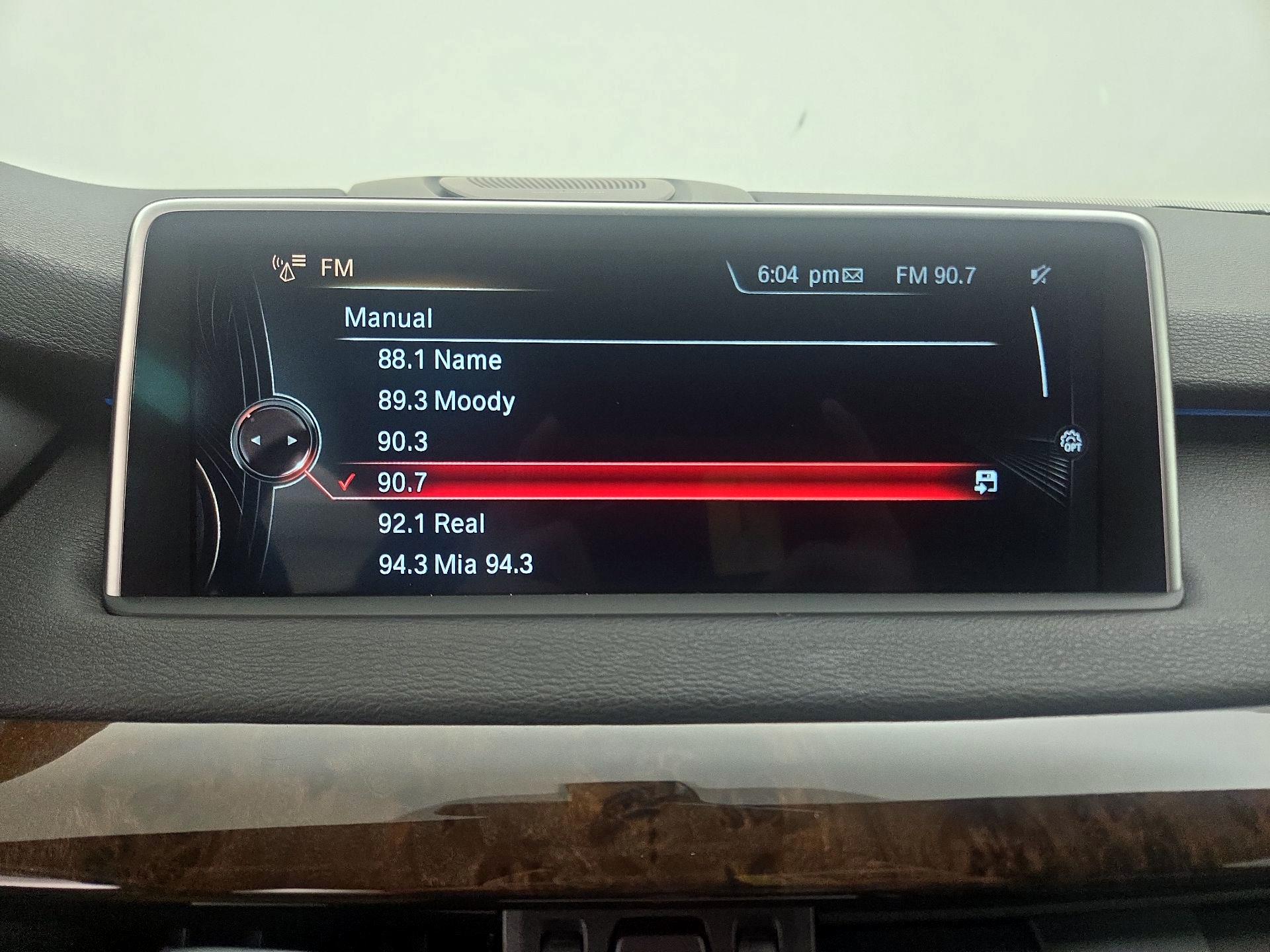 Thumbnail: 2023 BMW i4 - 16