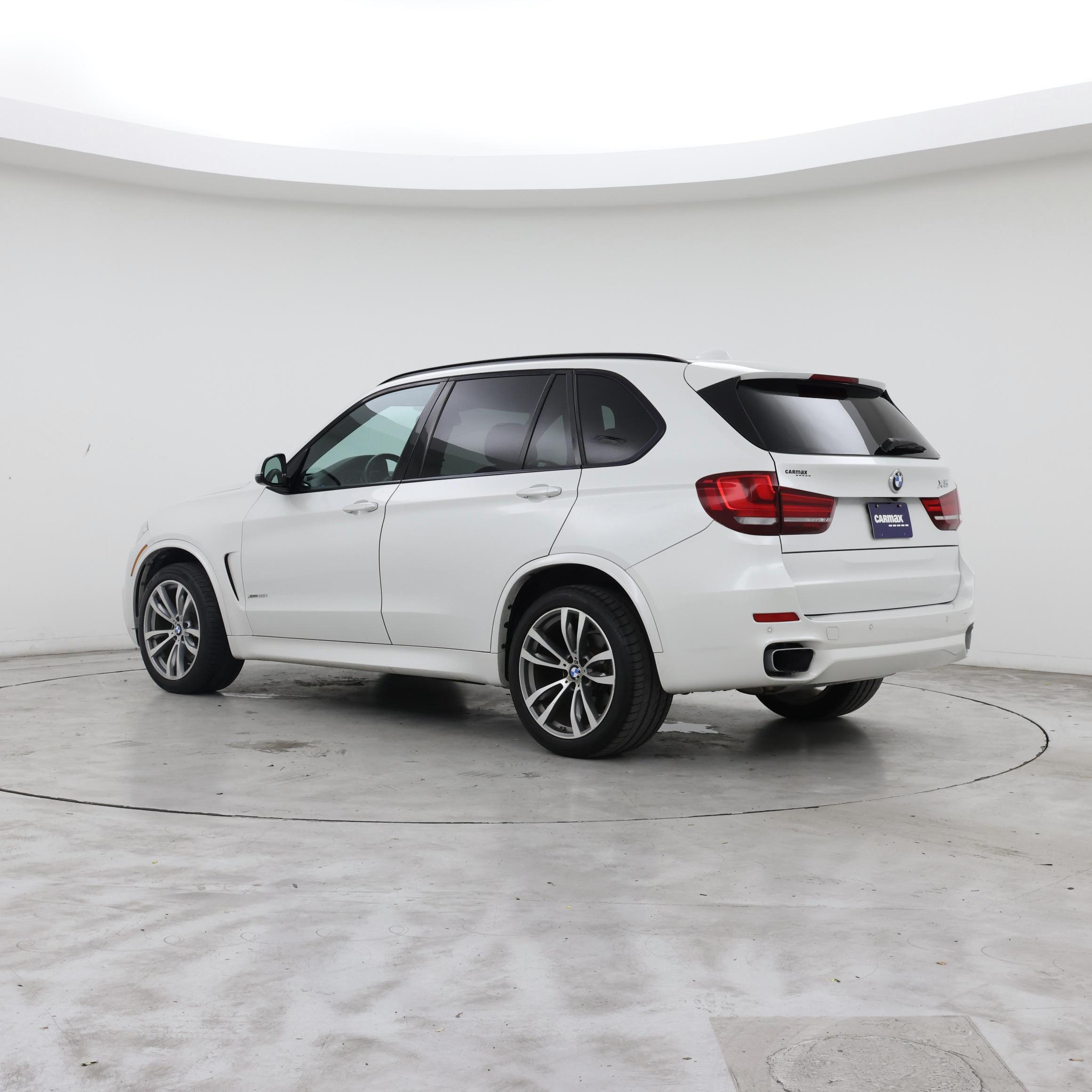 Thumbnail: 2023 BMW i4 - 2