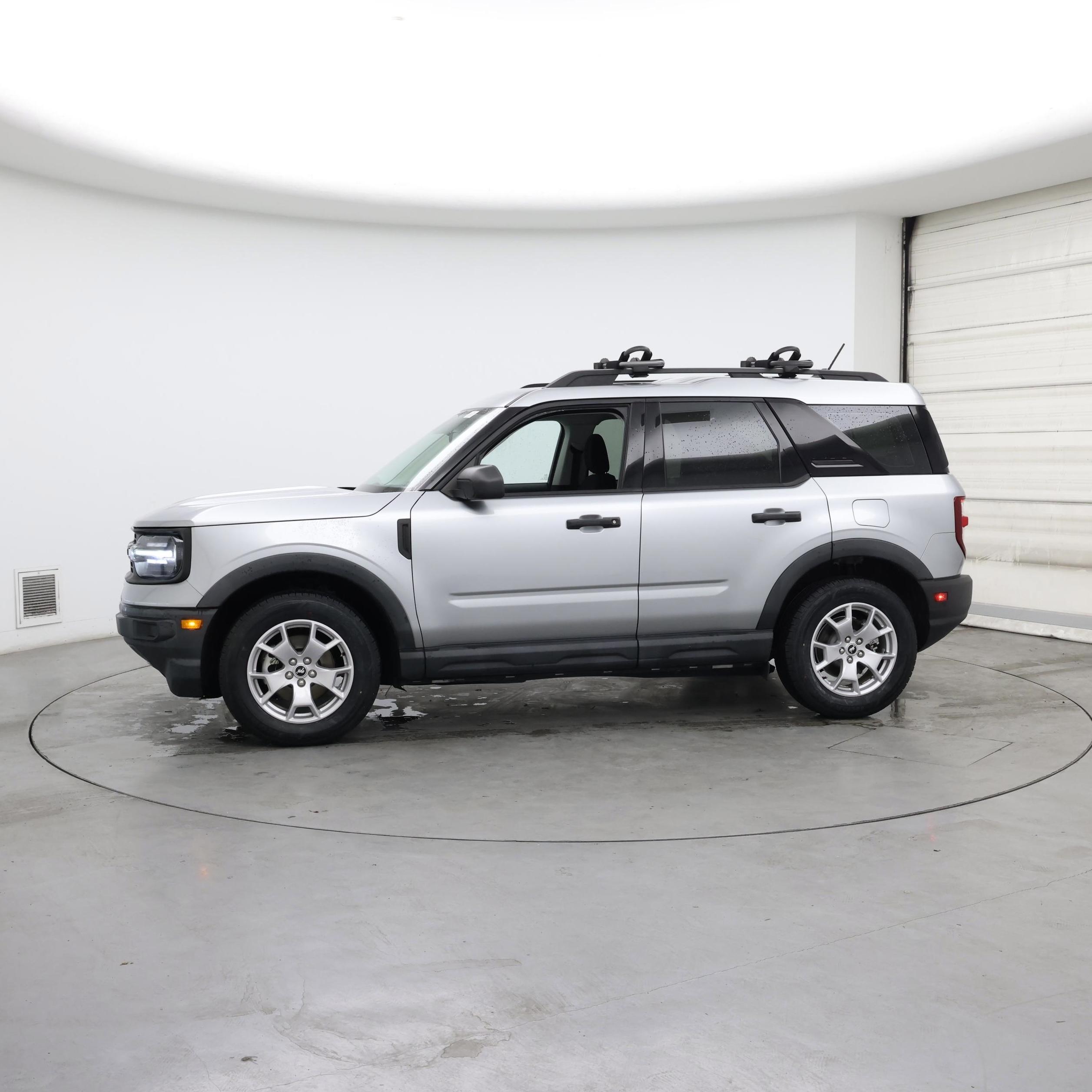 Thumbnail: 2021 Ford Bronco Sport - 3