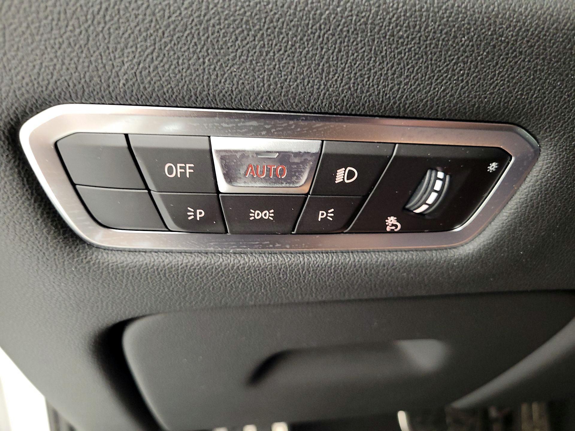 Thumbnail: 2022 BMW X5 - 13