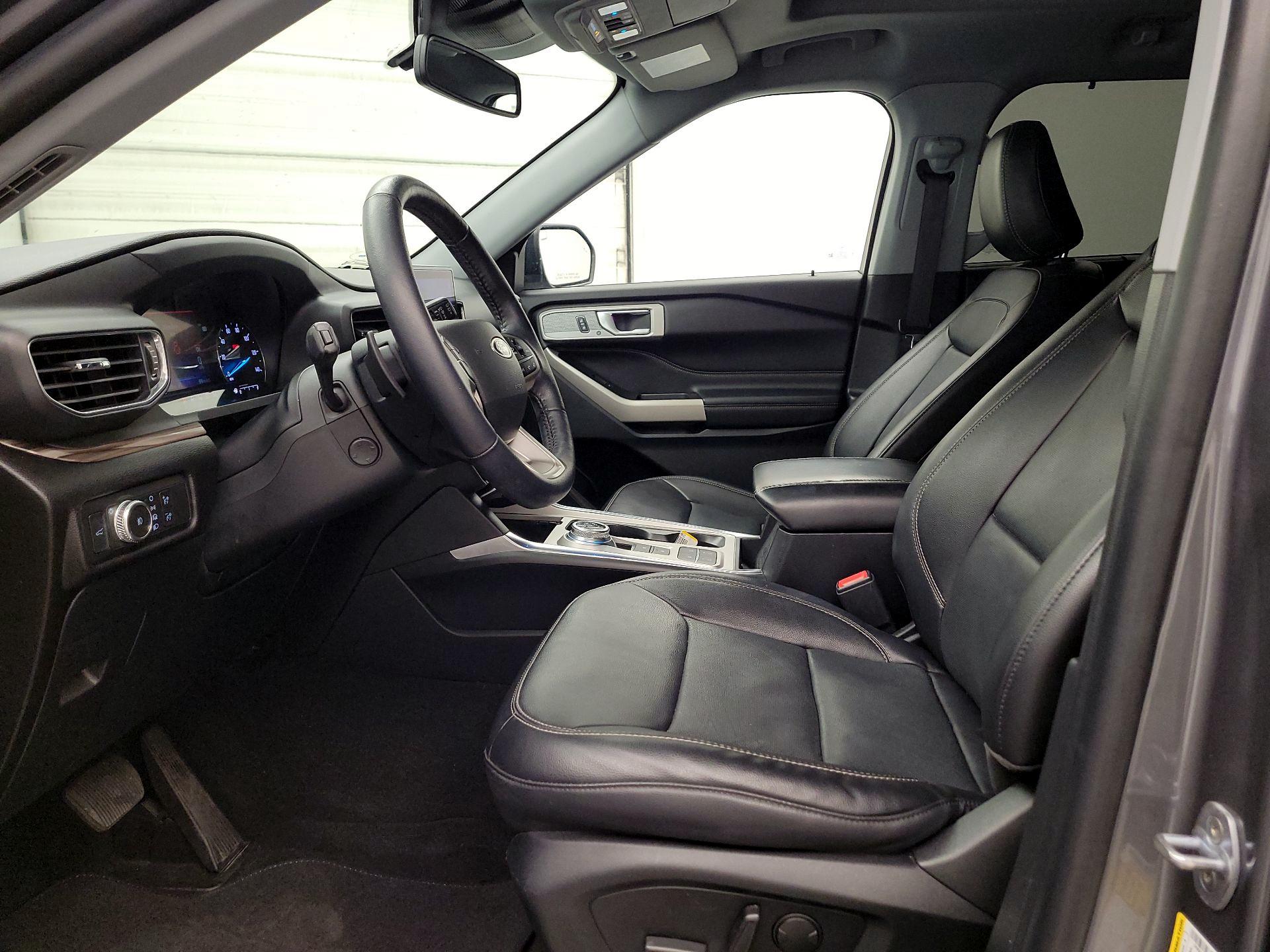 Thumbnail: 2021 Ford Explorer - 11