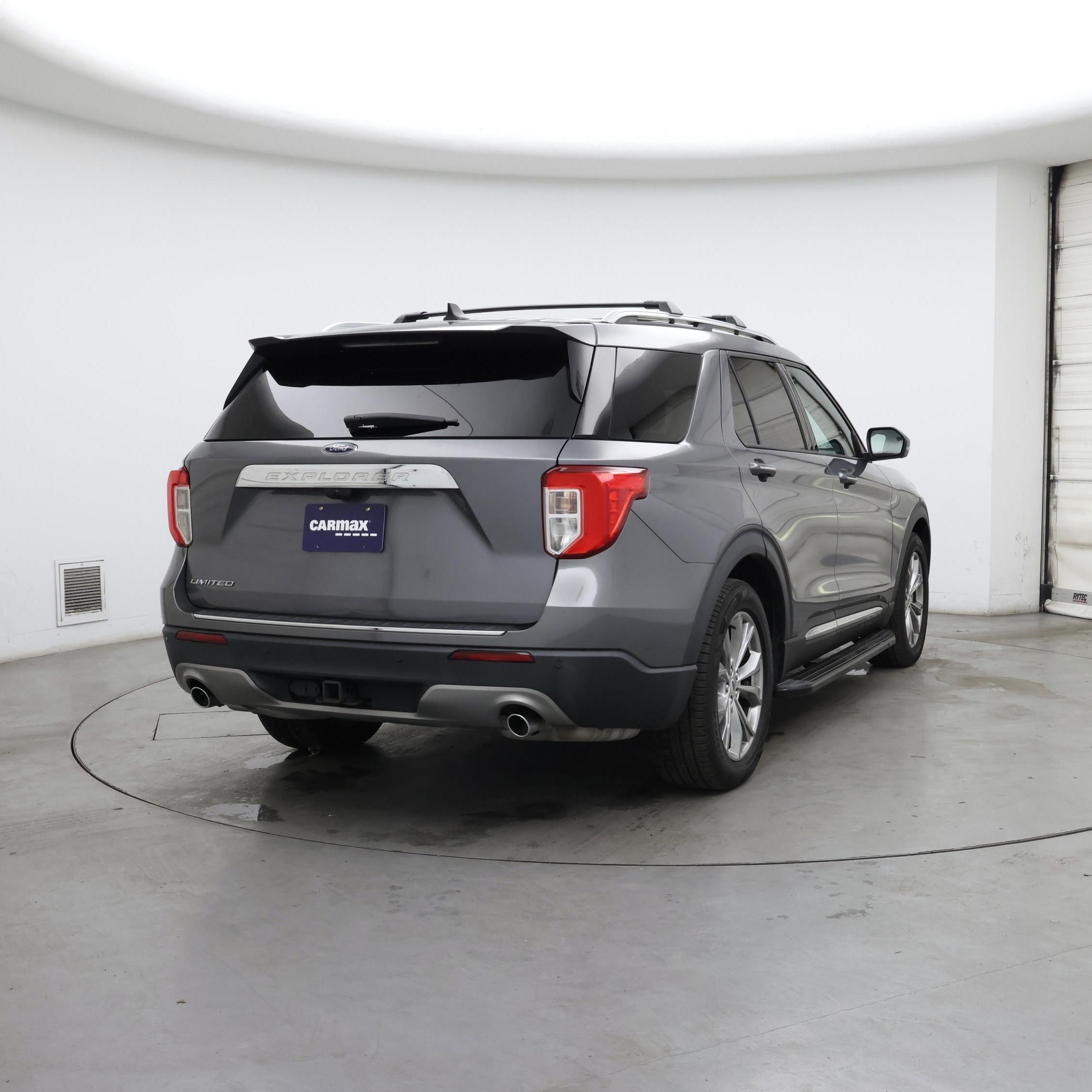 Thumbnail: 2021 Ford Explorer - 8