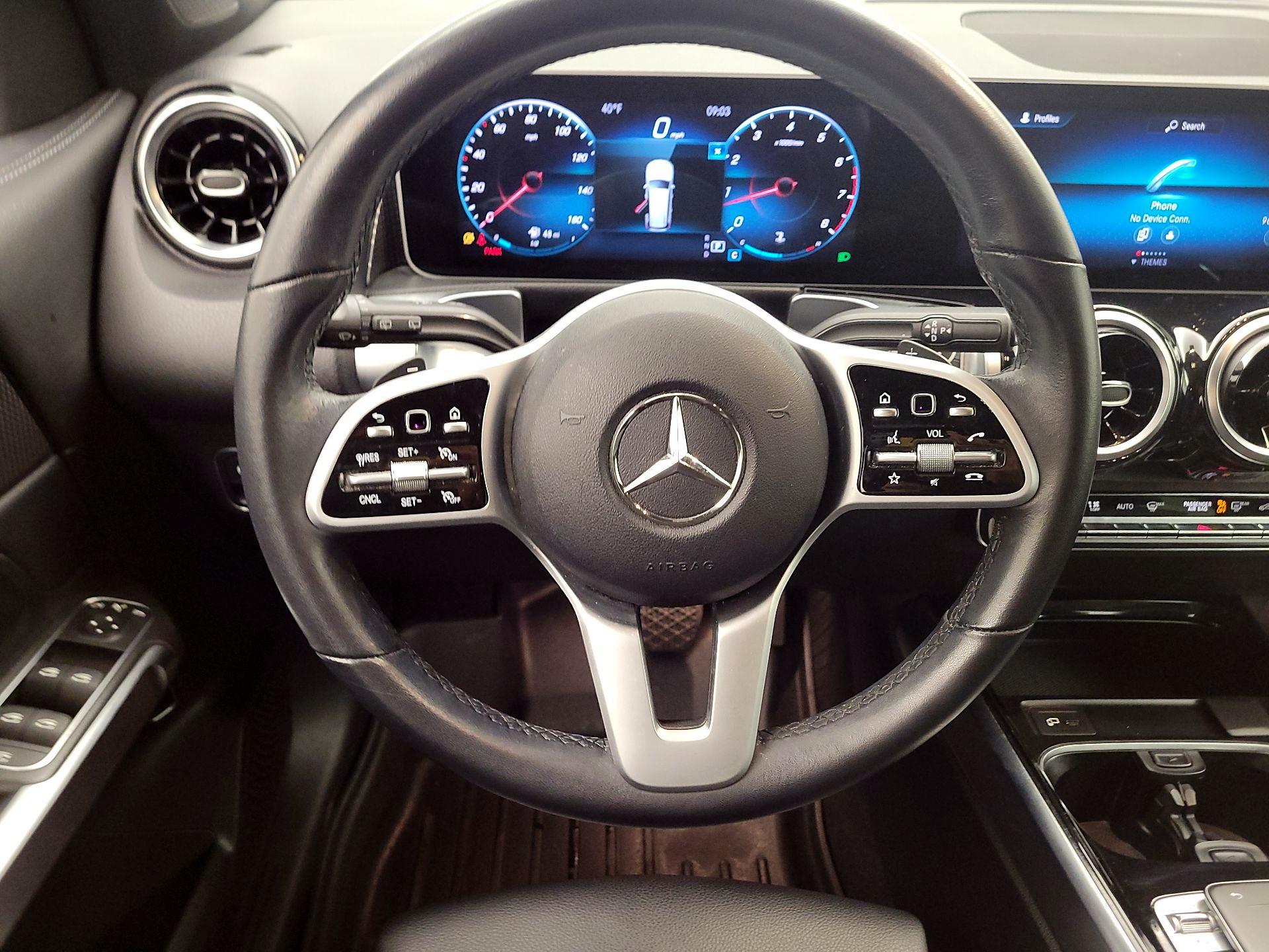 Thumbnail: 2021 Mercedes-Benz GLB - 10