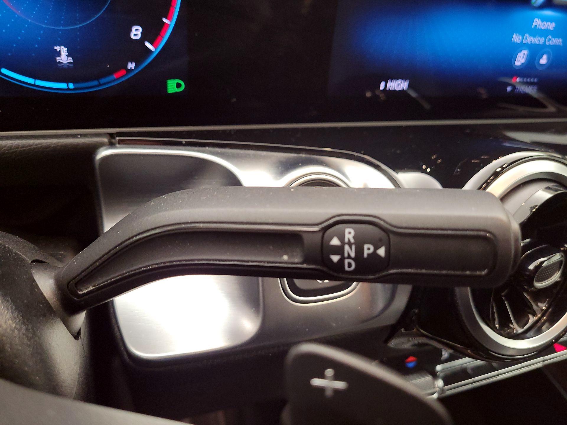 Thumbnail: 2021 Mercedes-Benz GLB - 15