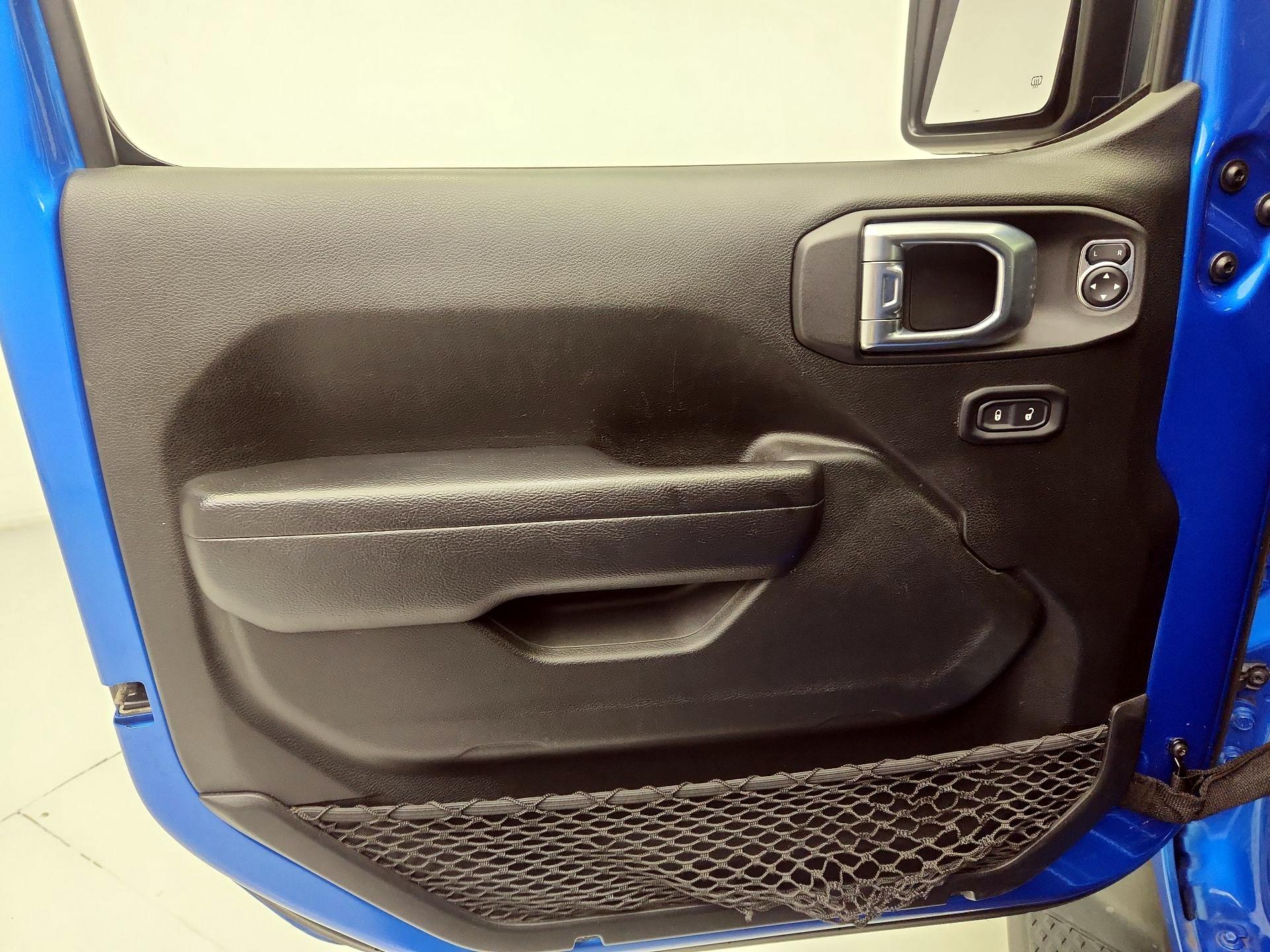 Thumbnail: 2022 Jeep Gladiator - 12