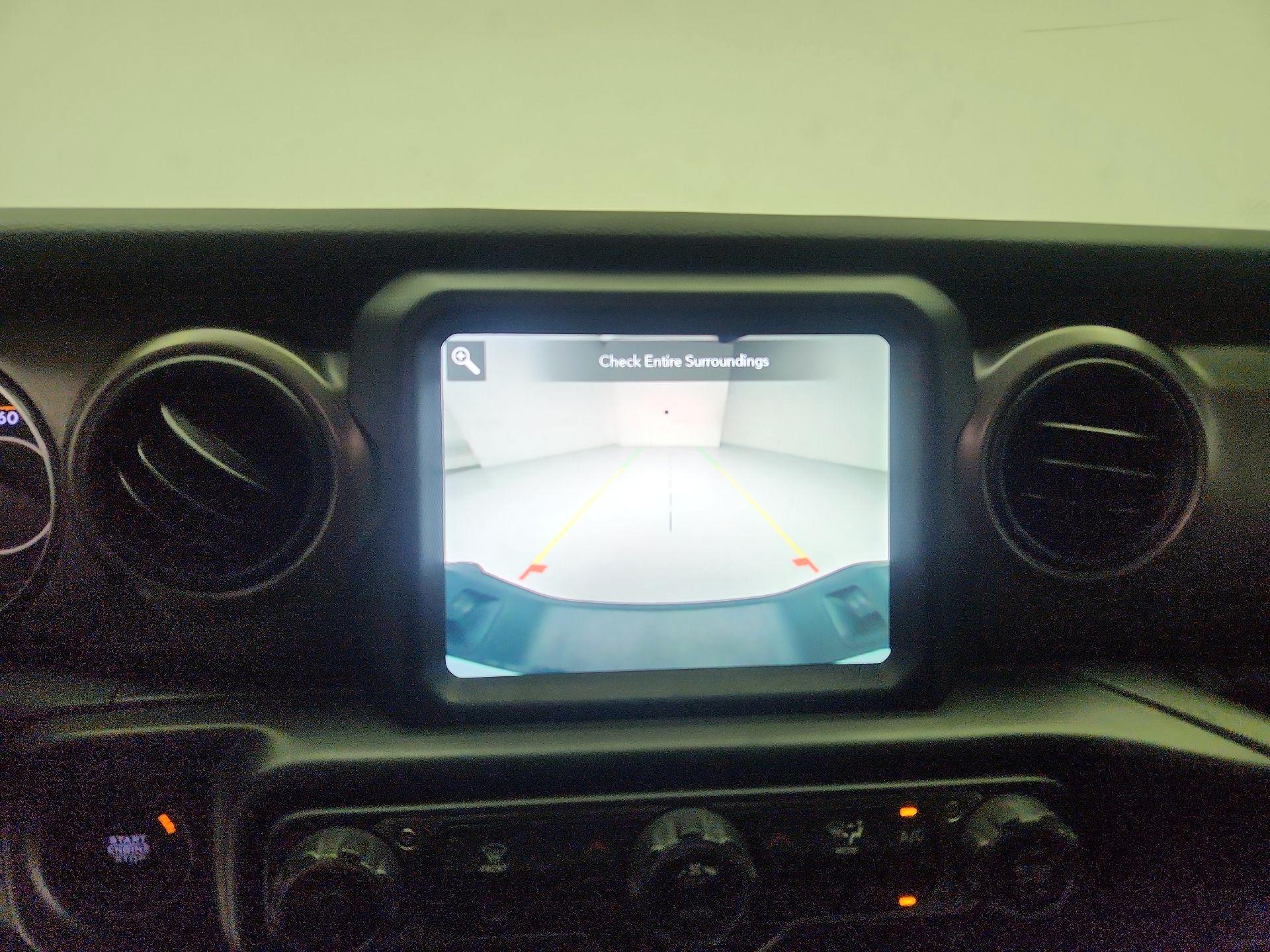 Thumbnail: 2022 Jeep Gladiator - 15