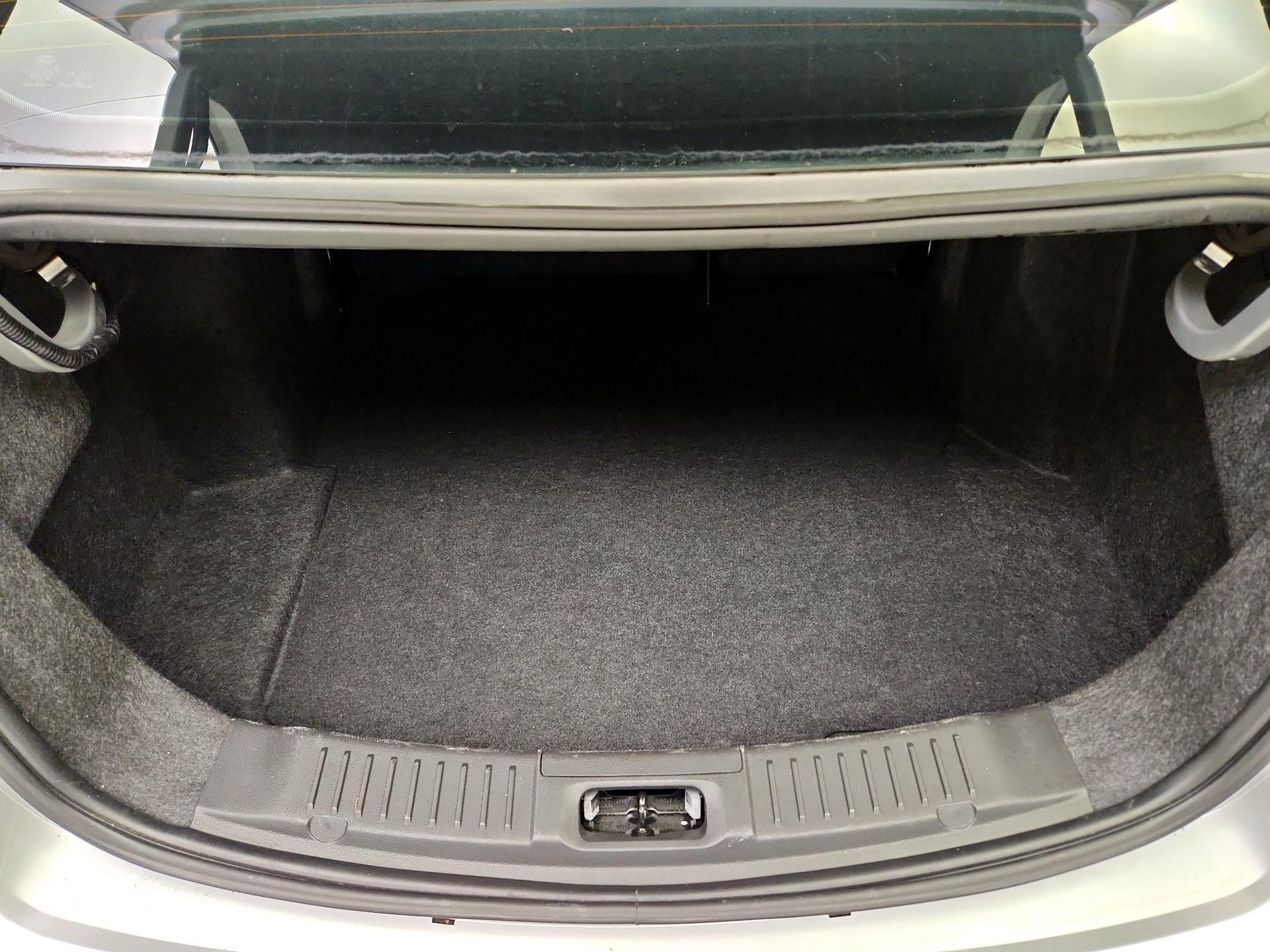 Thumbnail: 2014 Ford Fiesta - 18