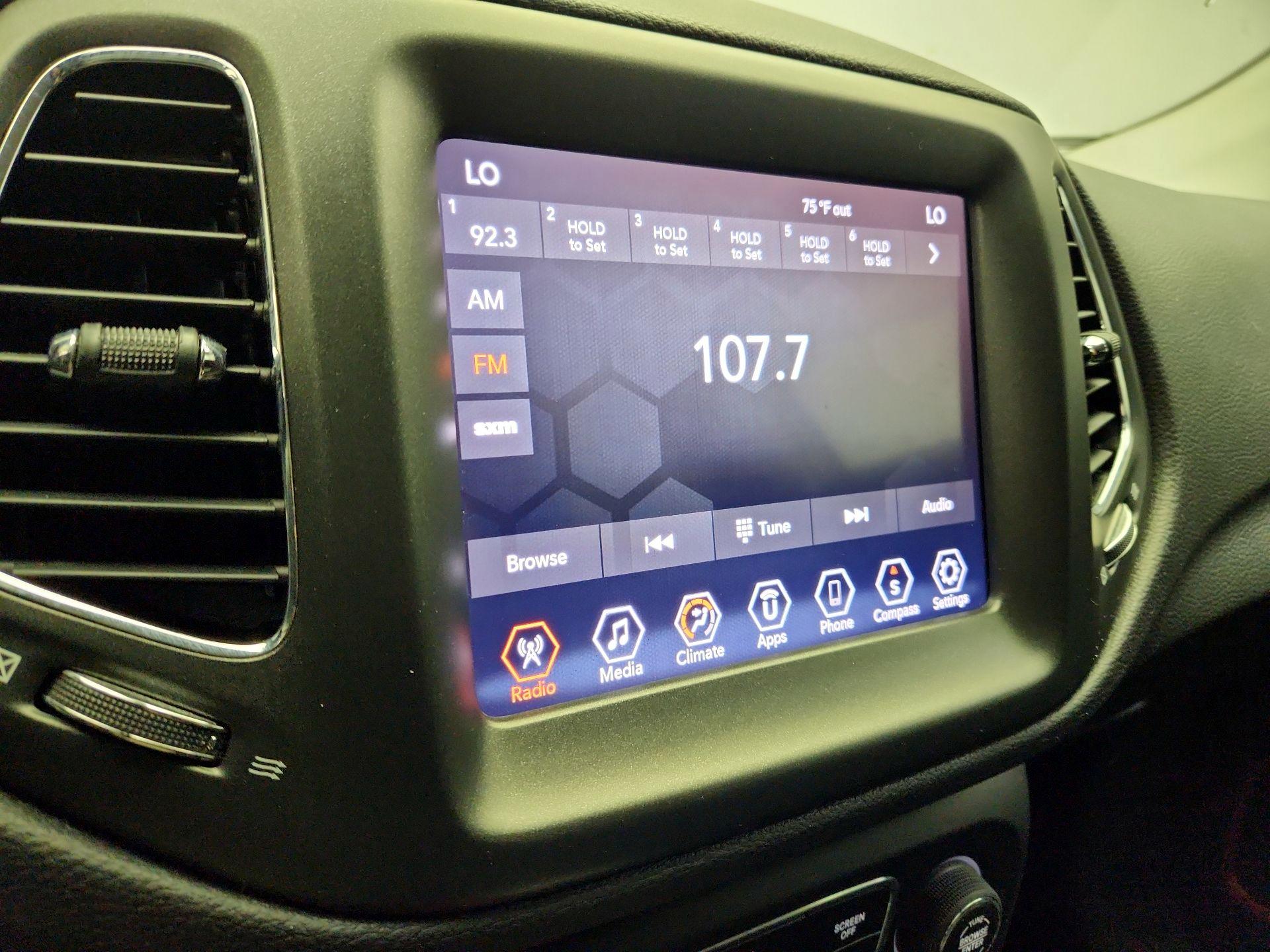 Thumbnail: 2019 Jeep Compass - 15