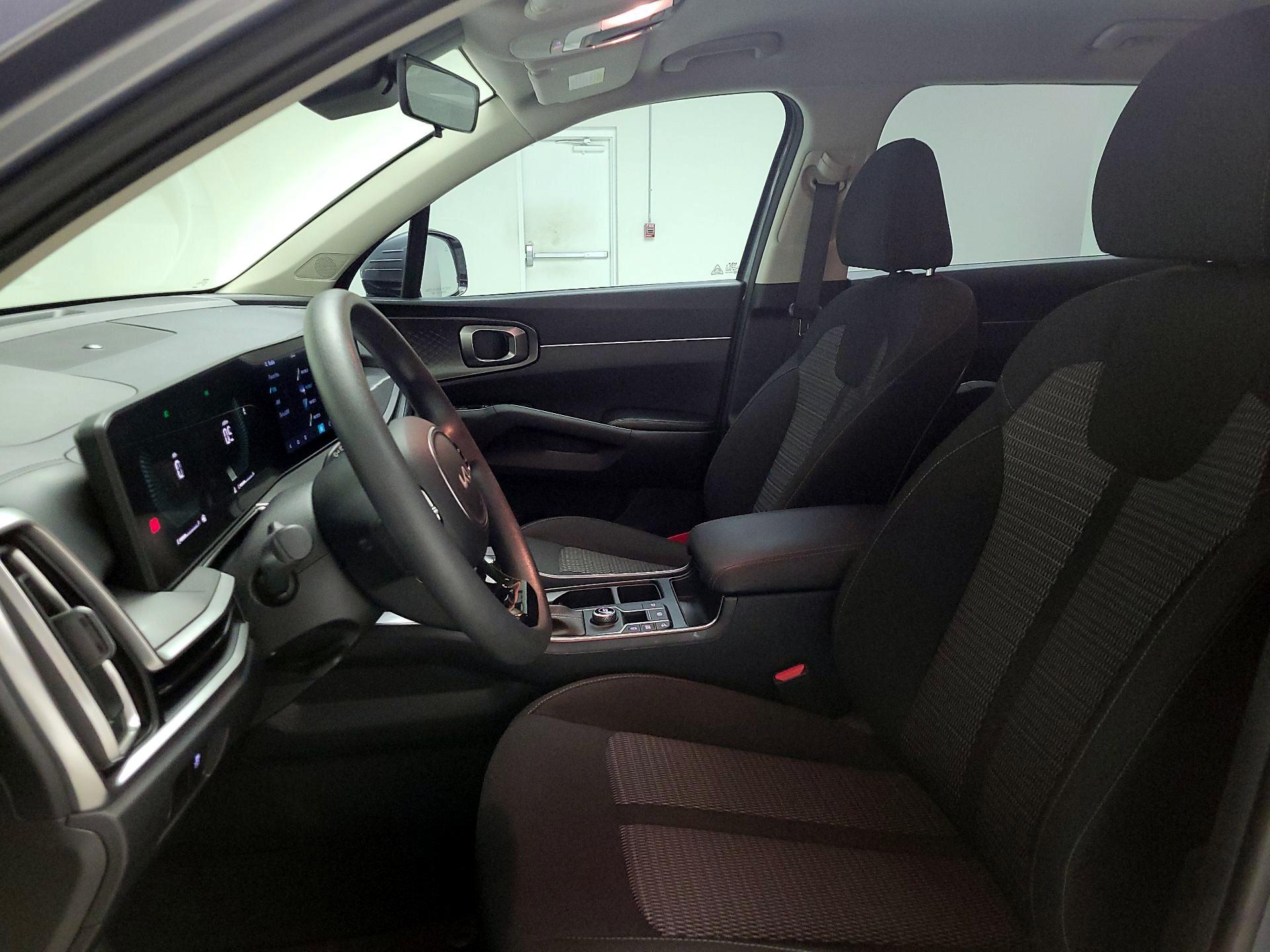 Thumbnail: 2024 Kia Sorento - 11