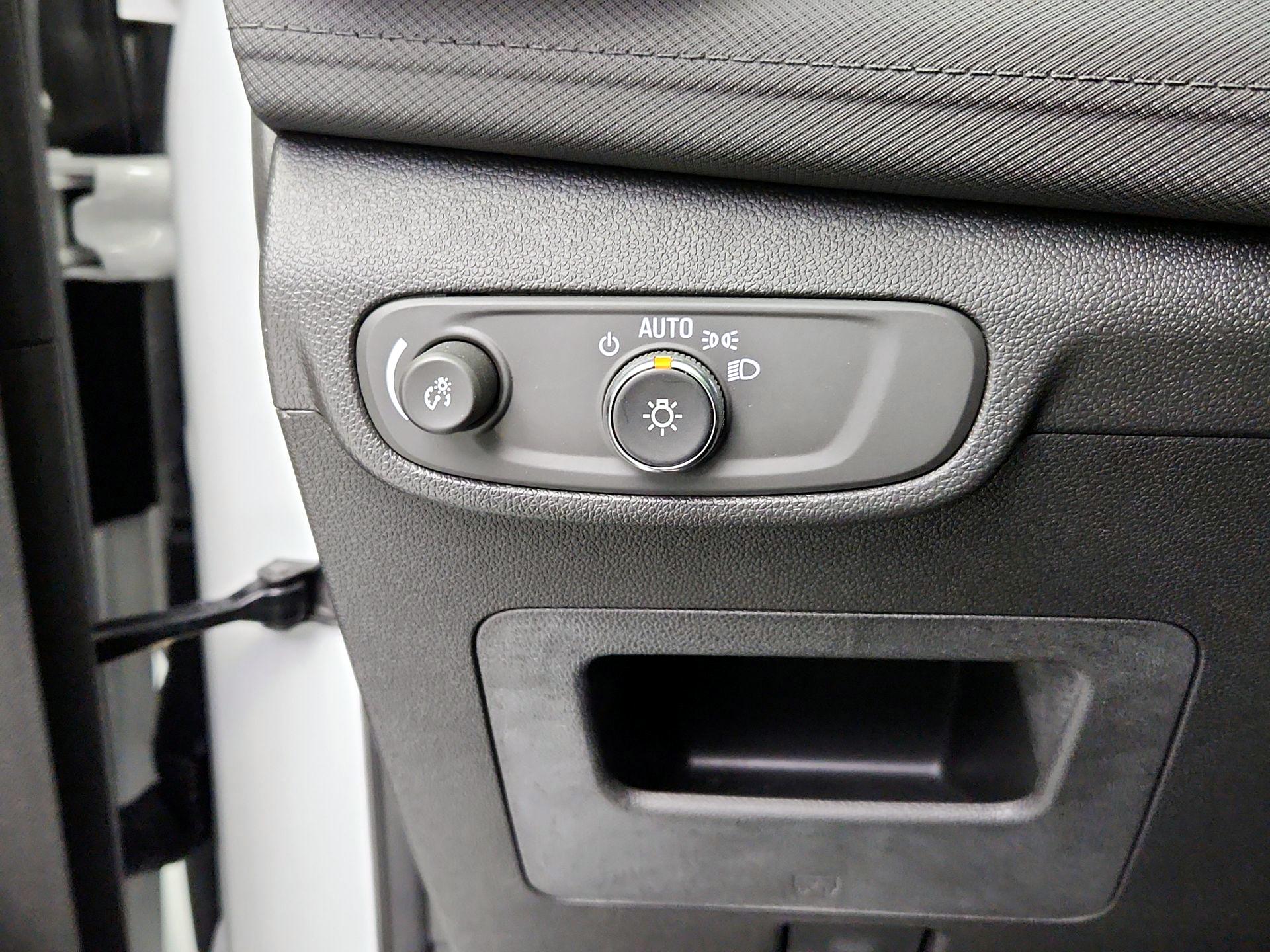 Thumbnail: 2025 Chevrolet TrailBlazer - 13