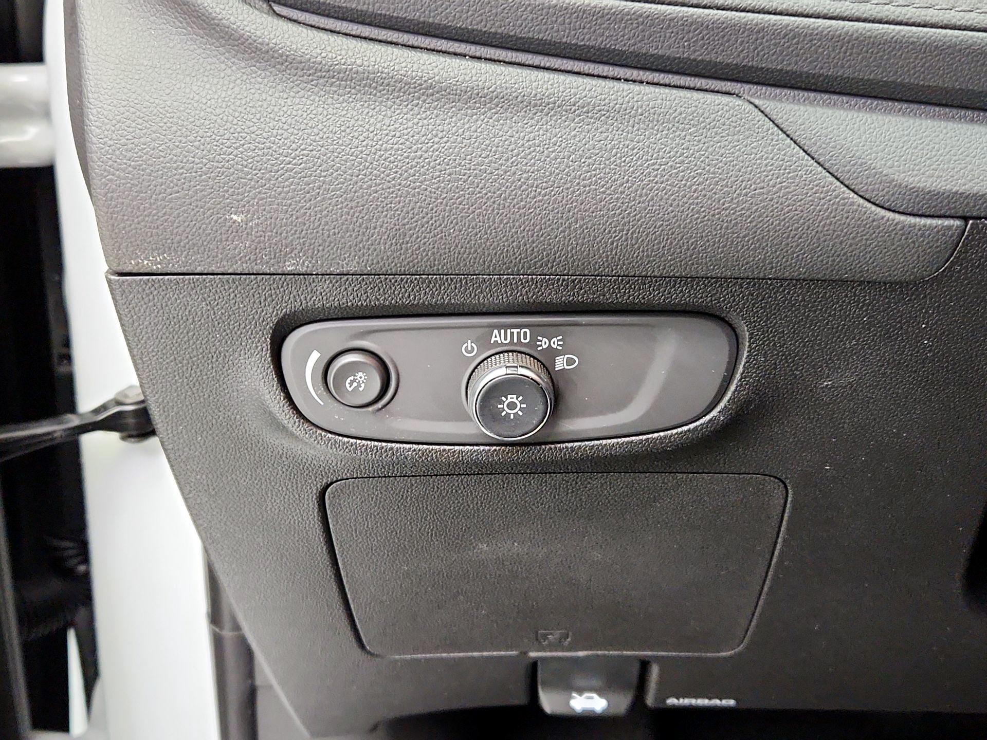 Thumbnail: 2025 Buick Encore GX - 13