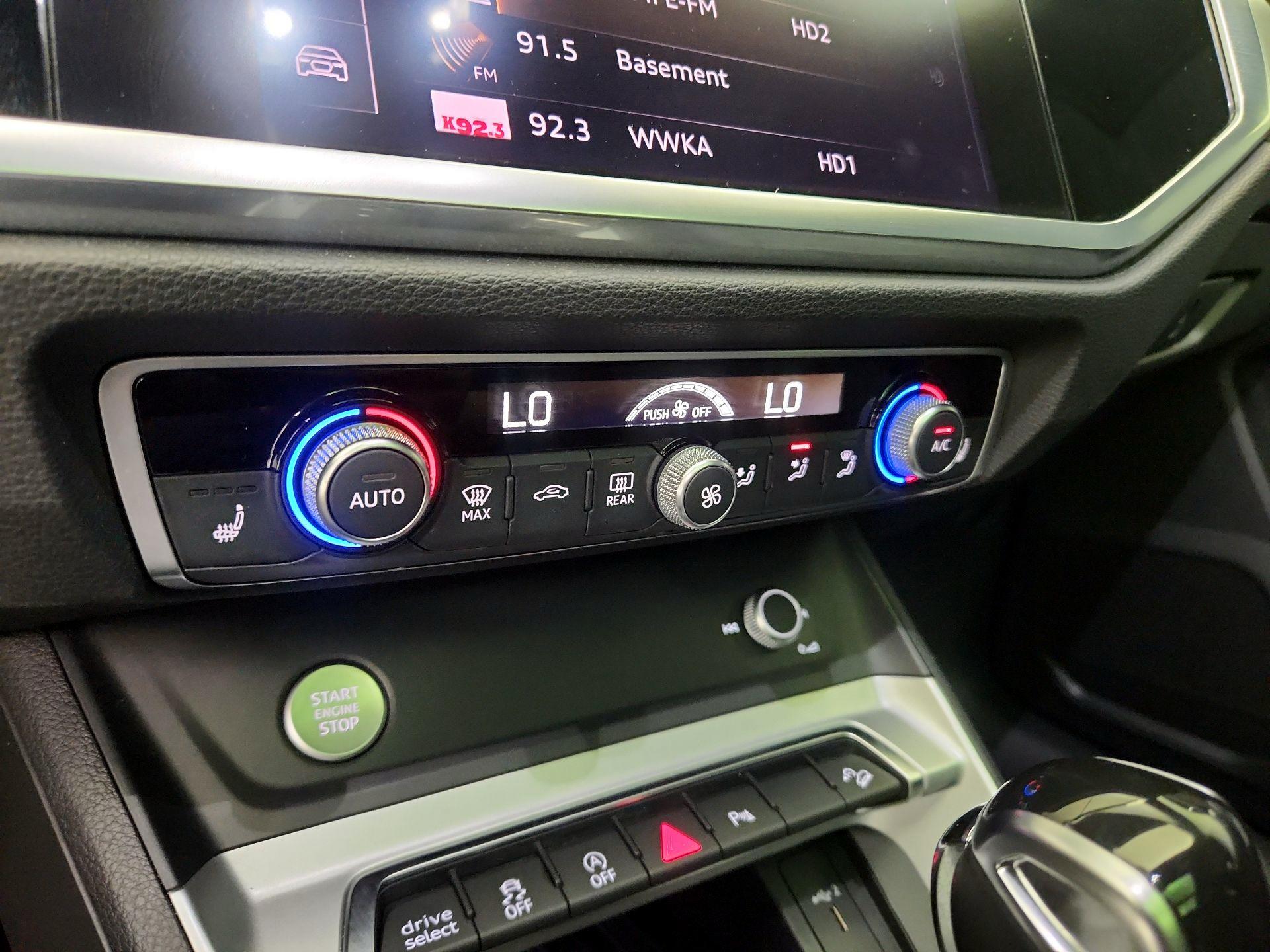 Thumbnail: 2020 Audi Q3 - 16