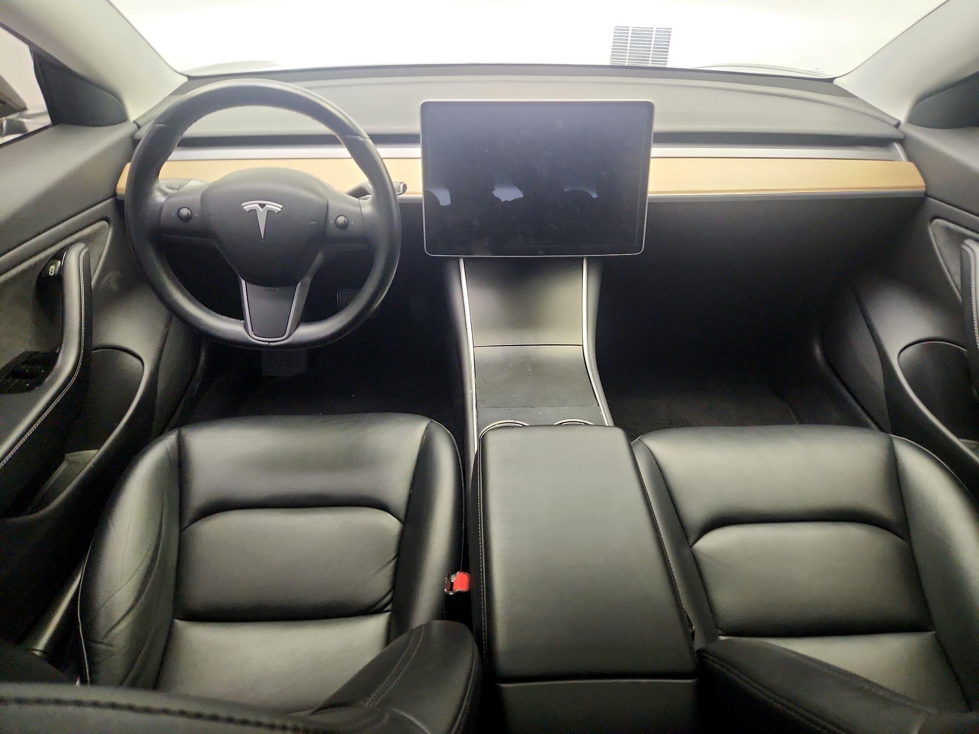 Thumbnail: 2019 Tesla Model 3 - 8