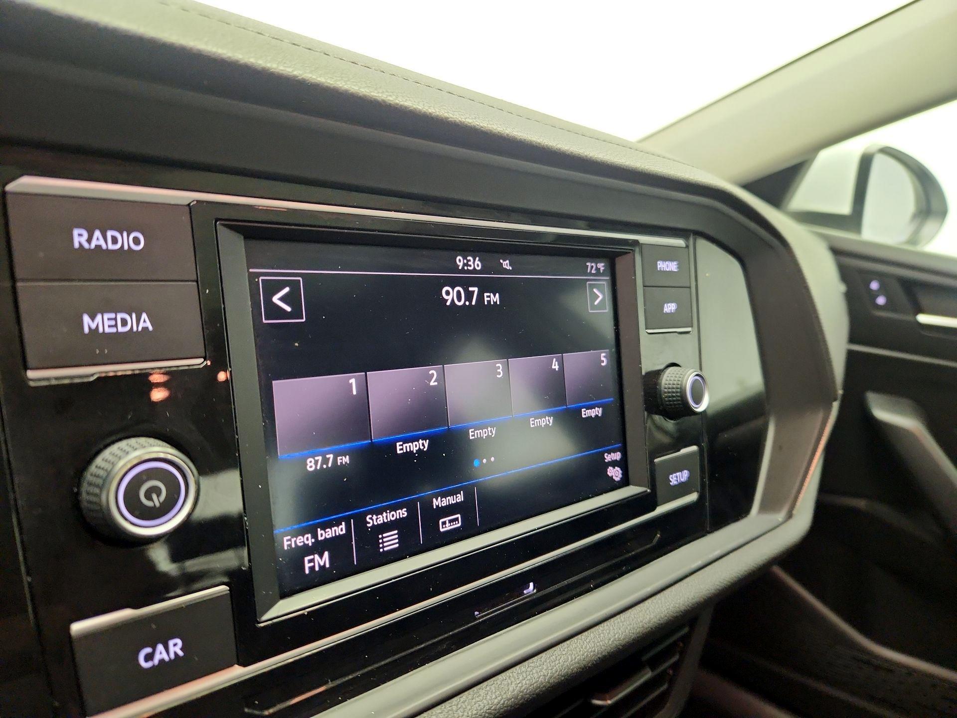 Thumbnail: 2019 Volkswagen Jetta - 15