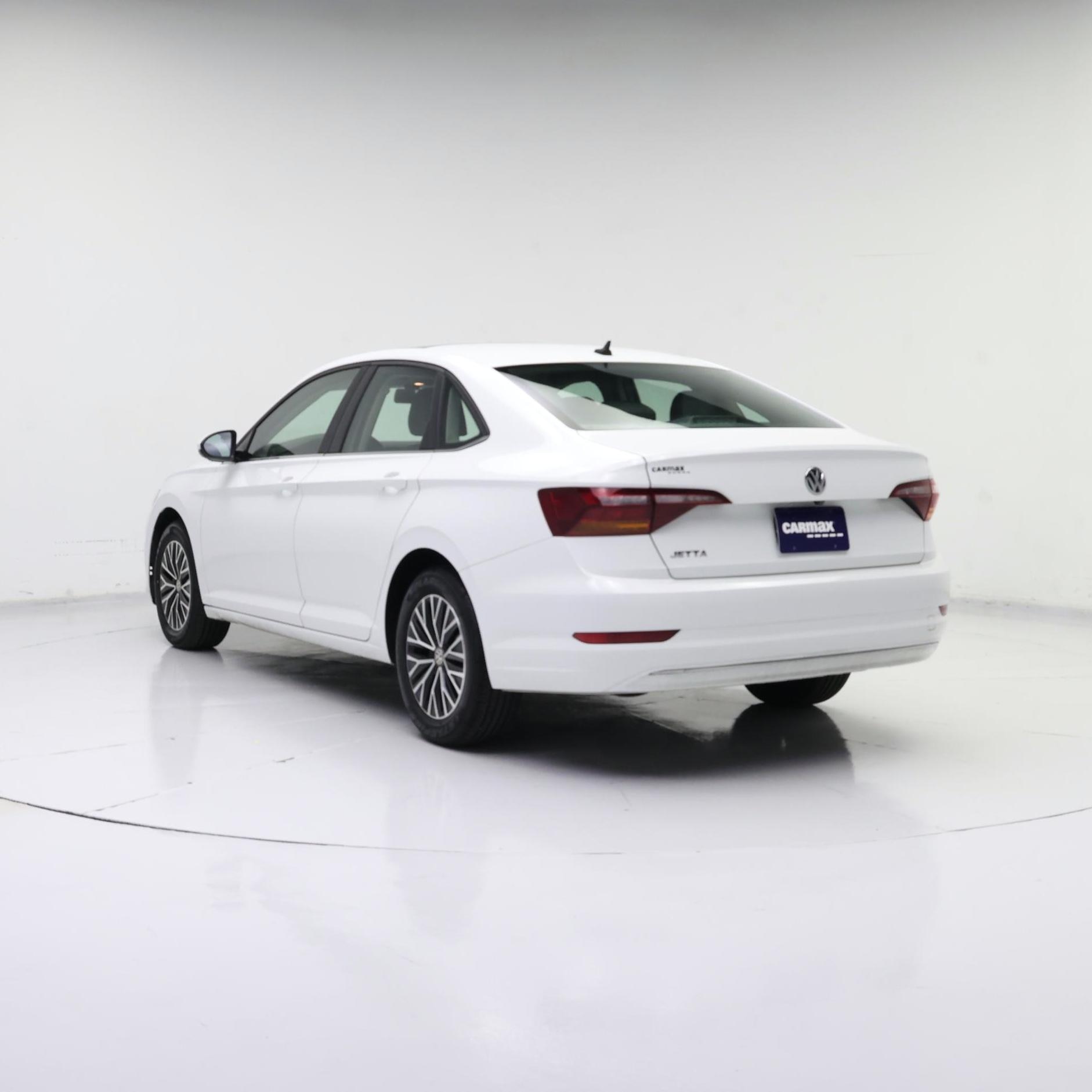 Thumbnail: 2019 Volkswagen Jetta - 2