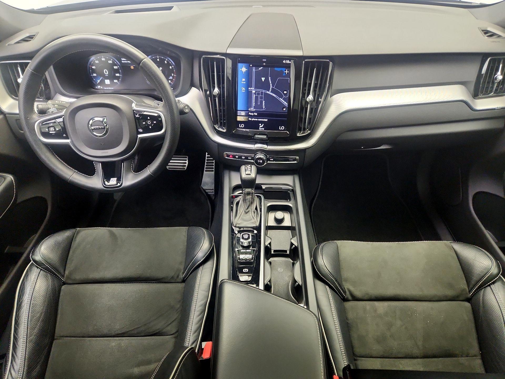 Thumbnail: 2018 Volvo XC60 - 9