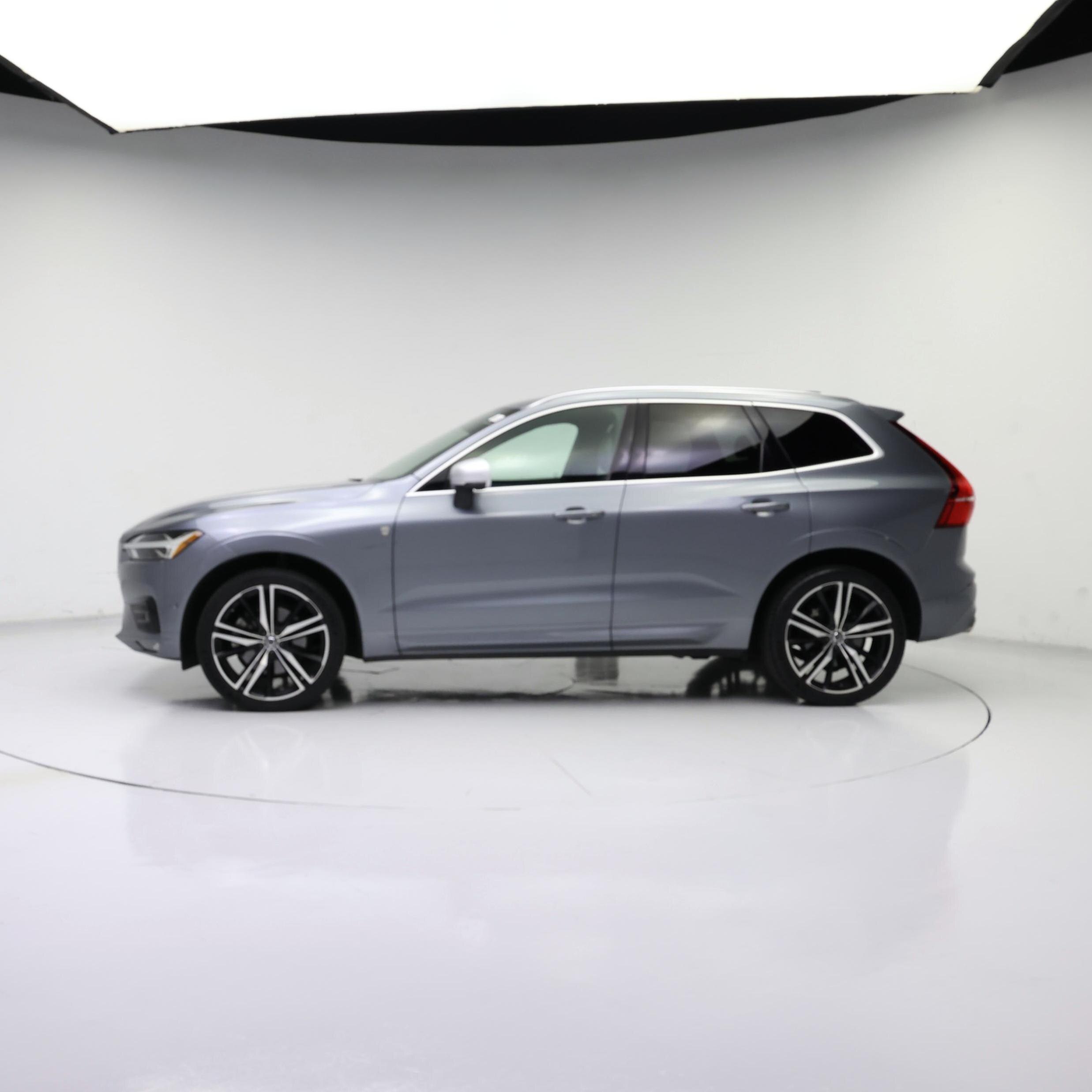 Thumbnail: 2018 Volvo XC60 - 3