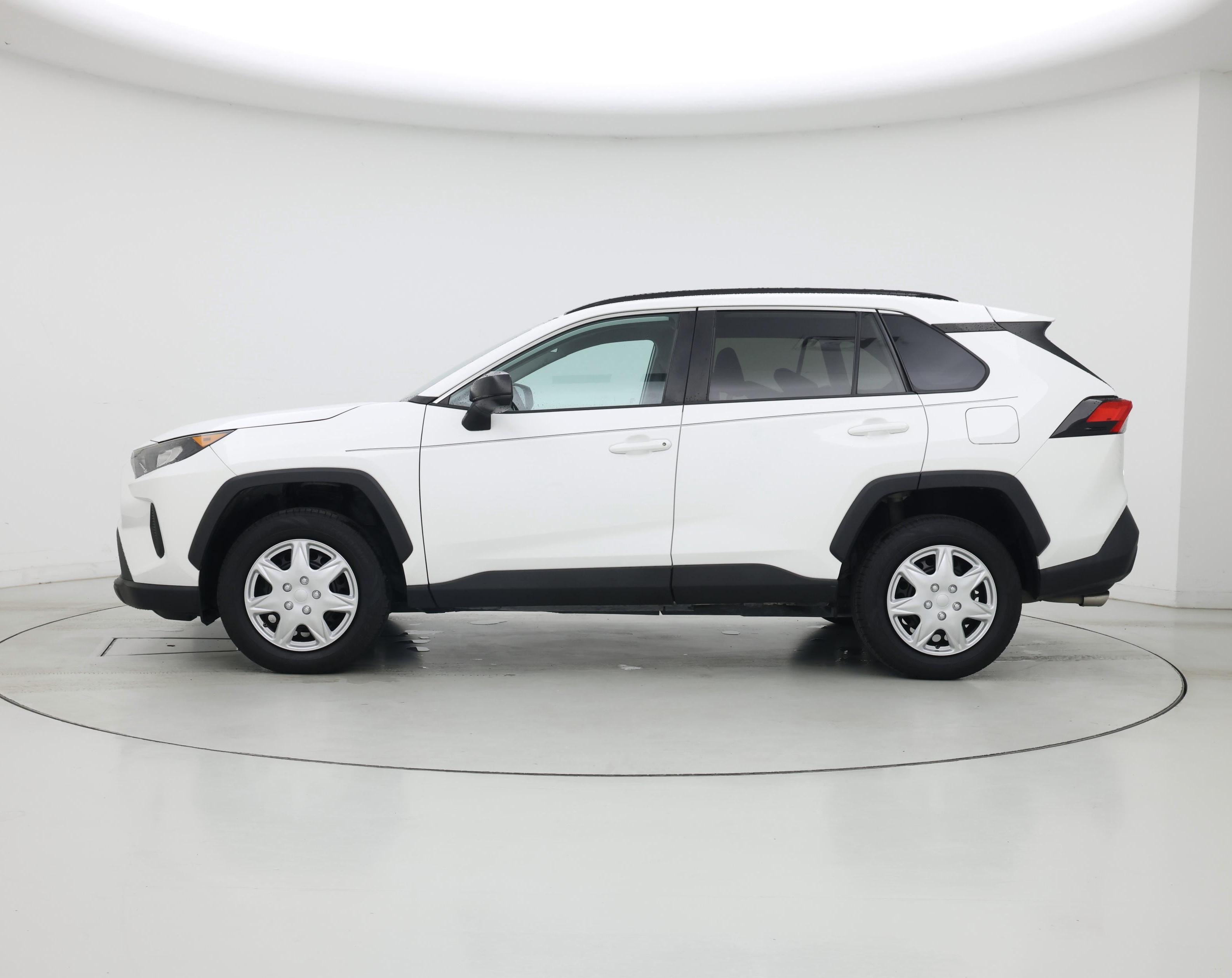 Thumbnail: 2019 Toyota RAV4 - 3