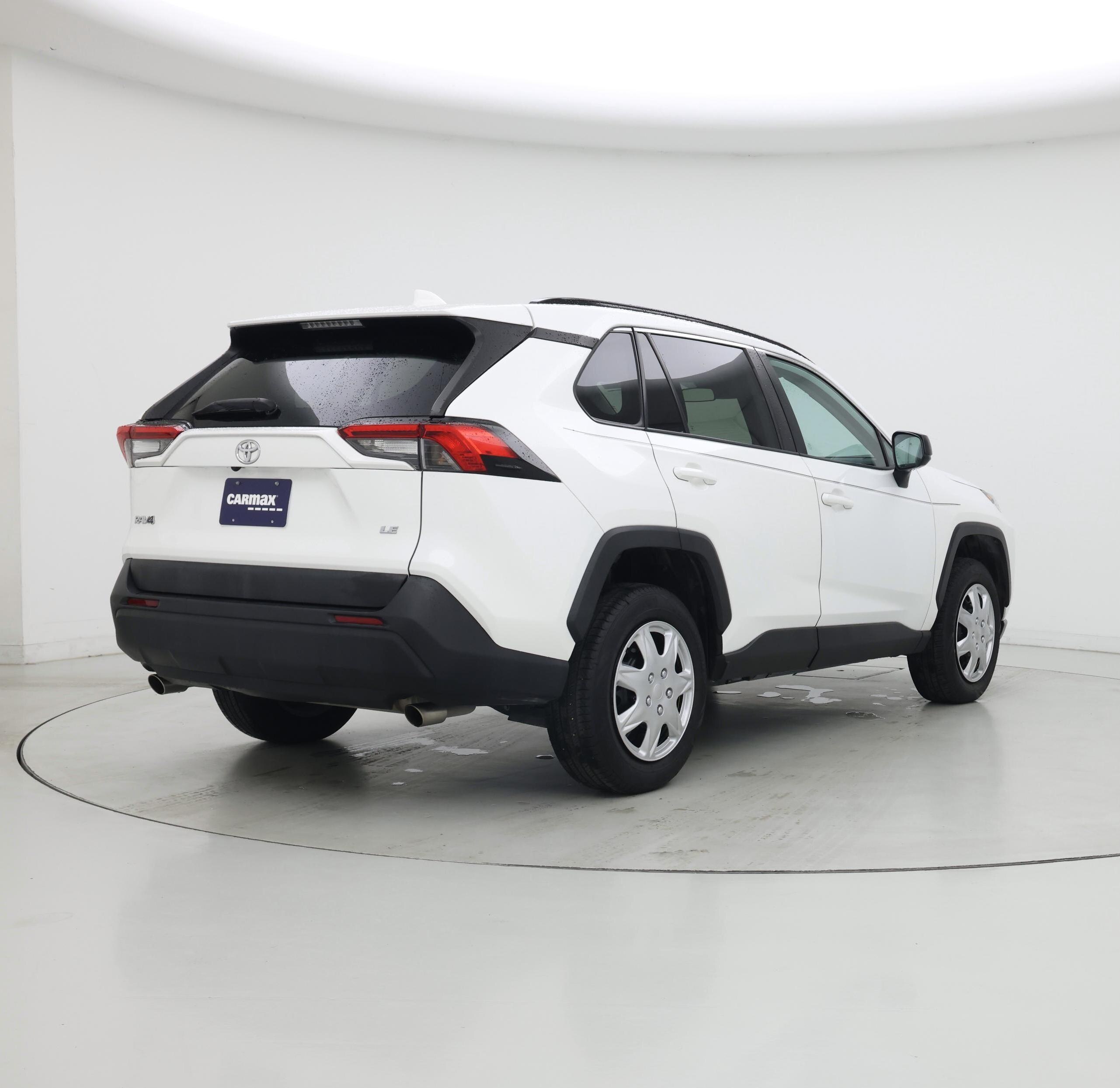 Thumbnail: 2019 Toyota RAV4 - 8