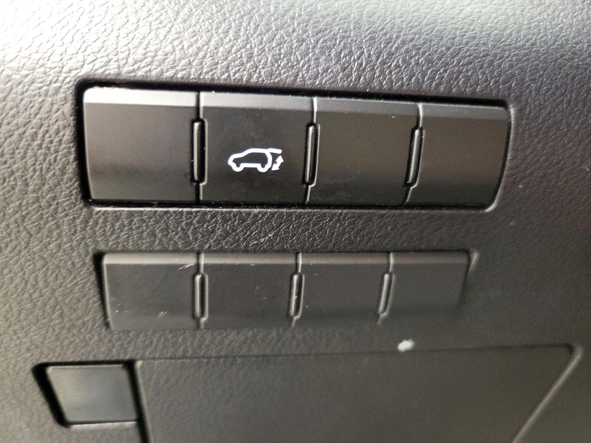 Thumbnail: 2016 Lexus RX - 13