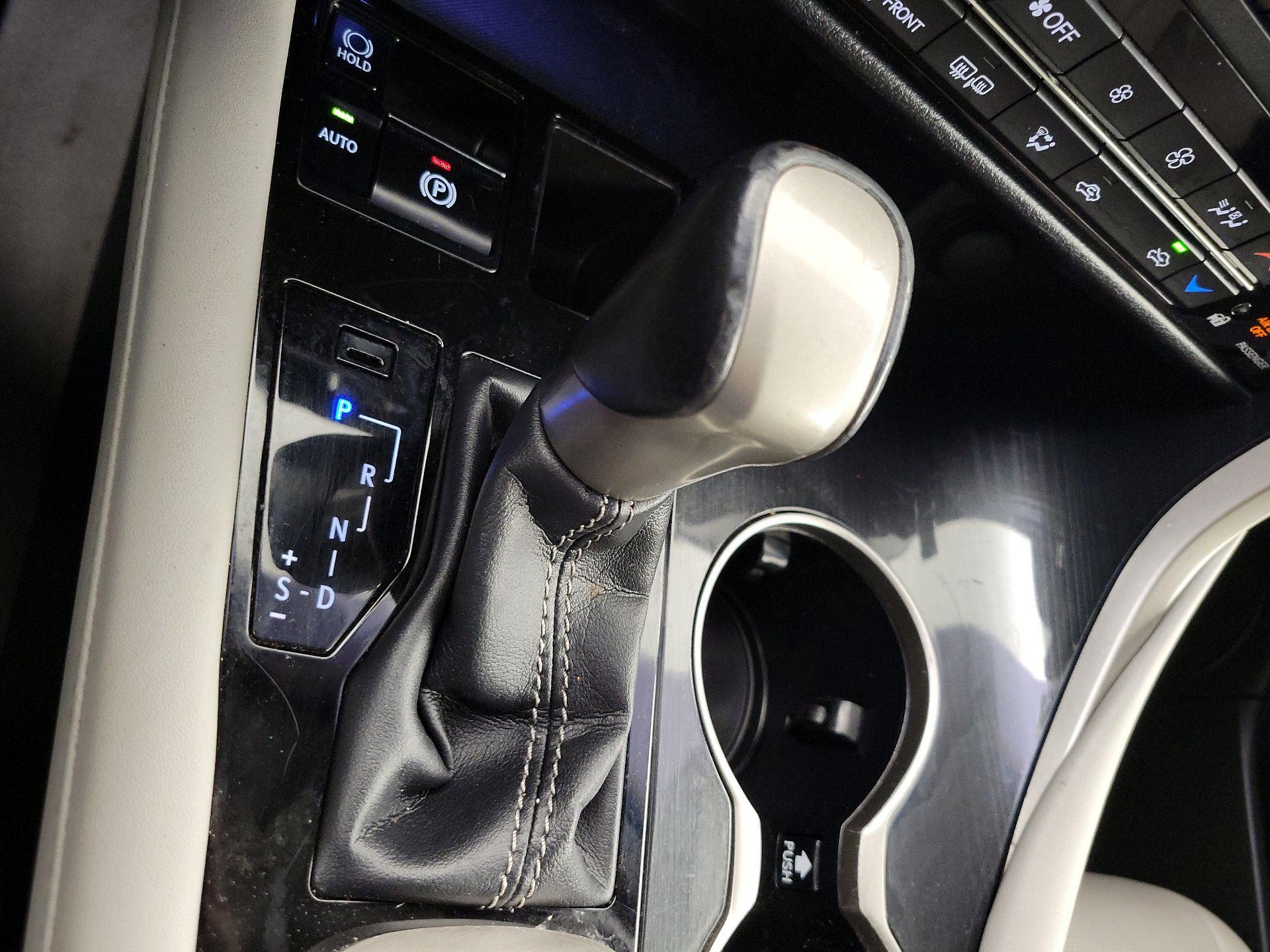 Thumbnail: 2016 Lexus RX - 17