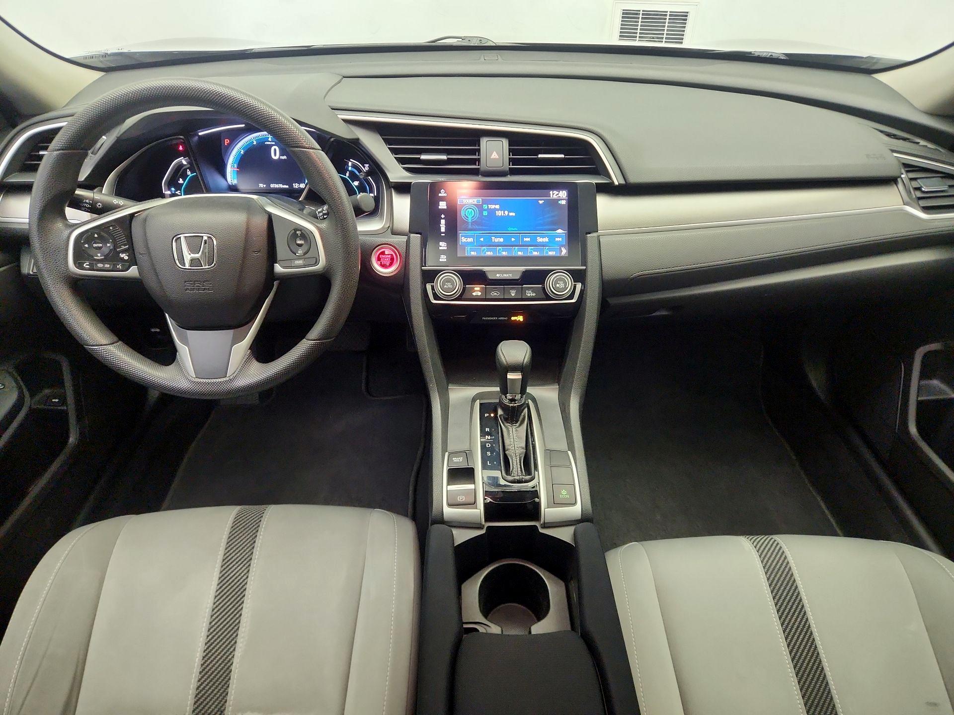 Thumbnail: 2017 Honda Civic - 9