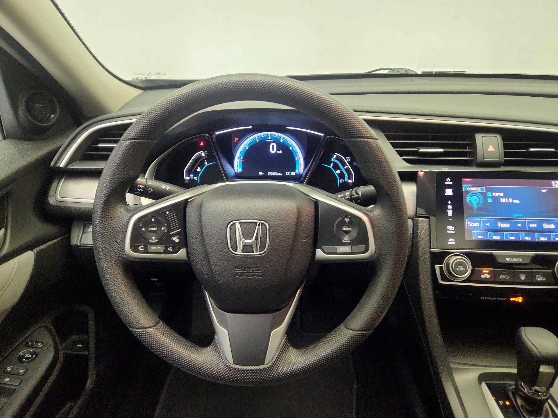 Thumbnail: 2017 Honda Civic - 10