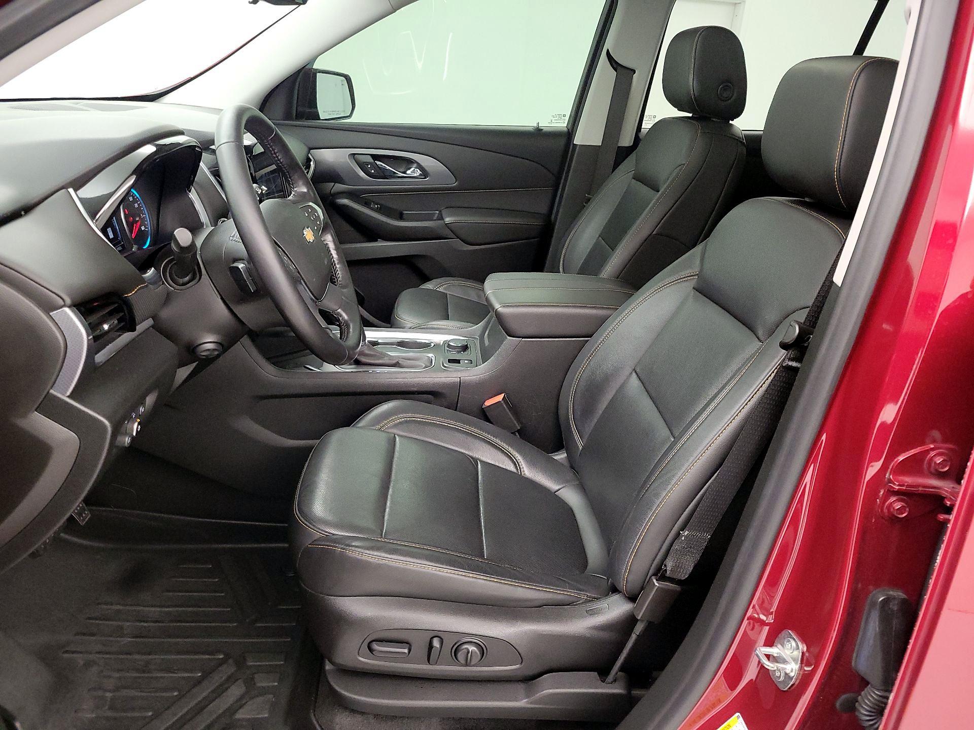 Thumbnail: 2019 Chevrolet Traverse - 11