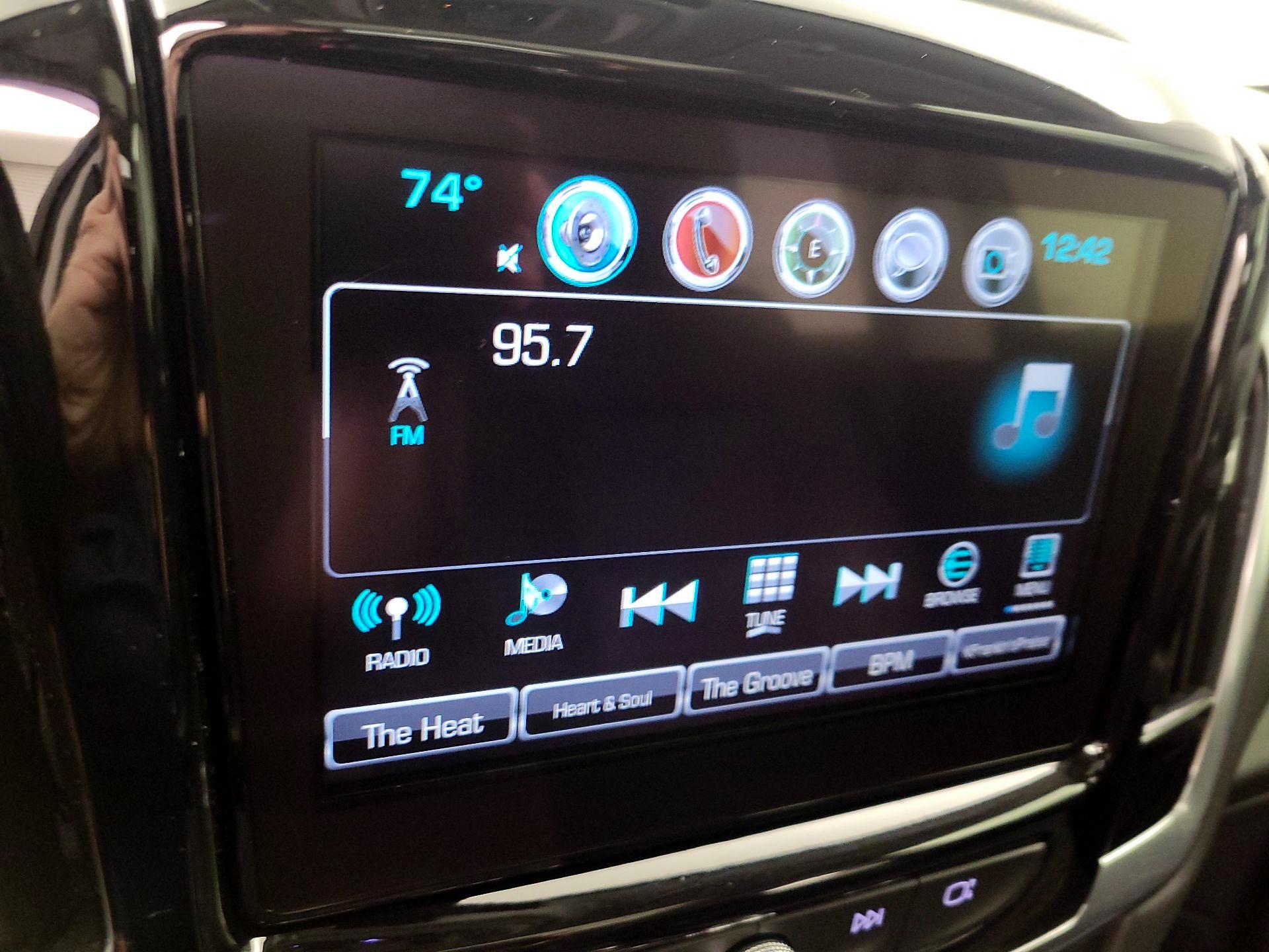 Thumbnail: 2019 Chevrolet Traverse - 16