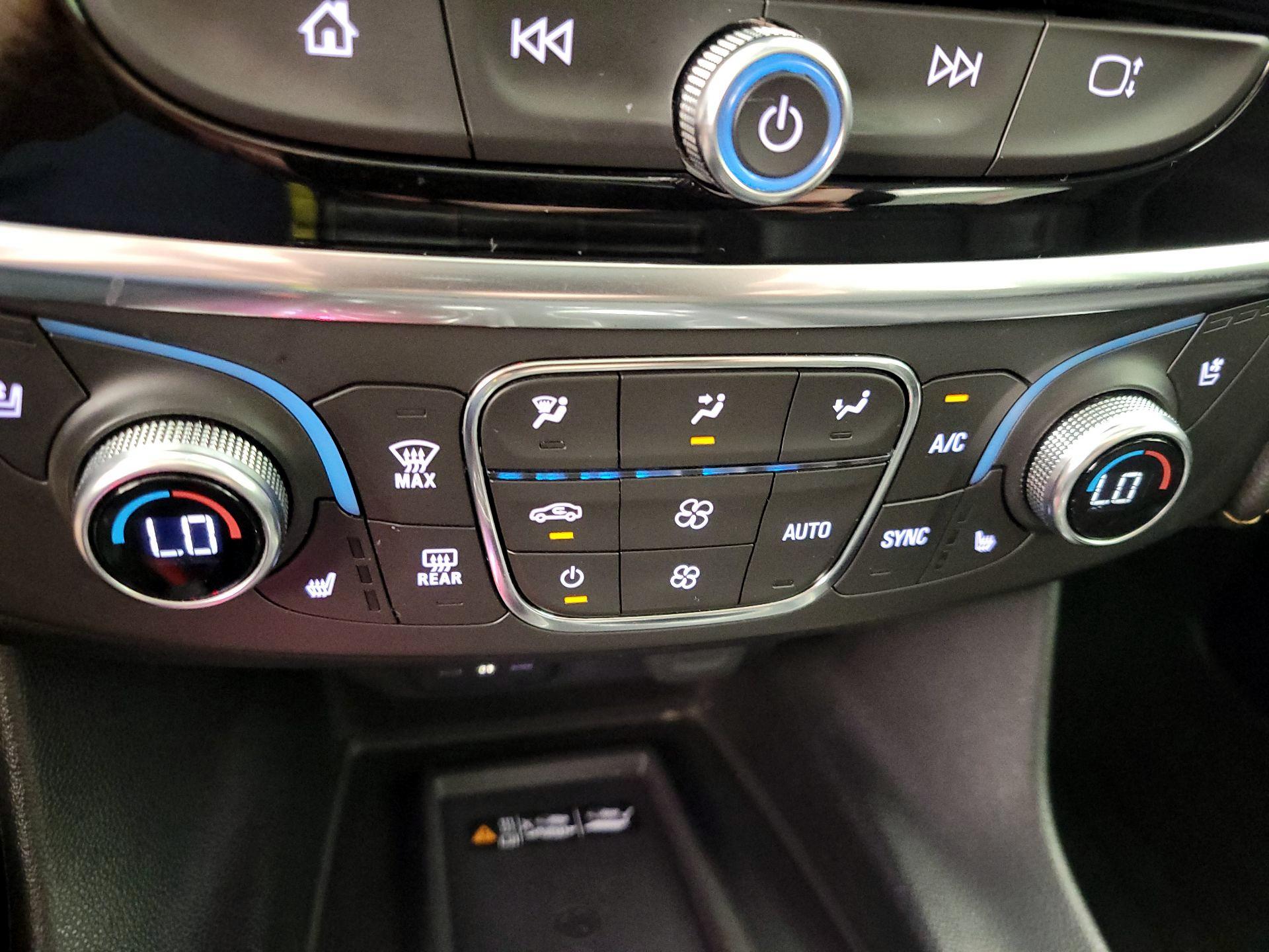 Thumbnail: 2019 Chevrolet Traverse - 17