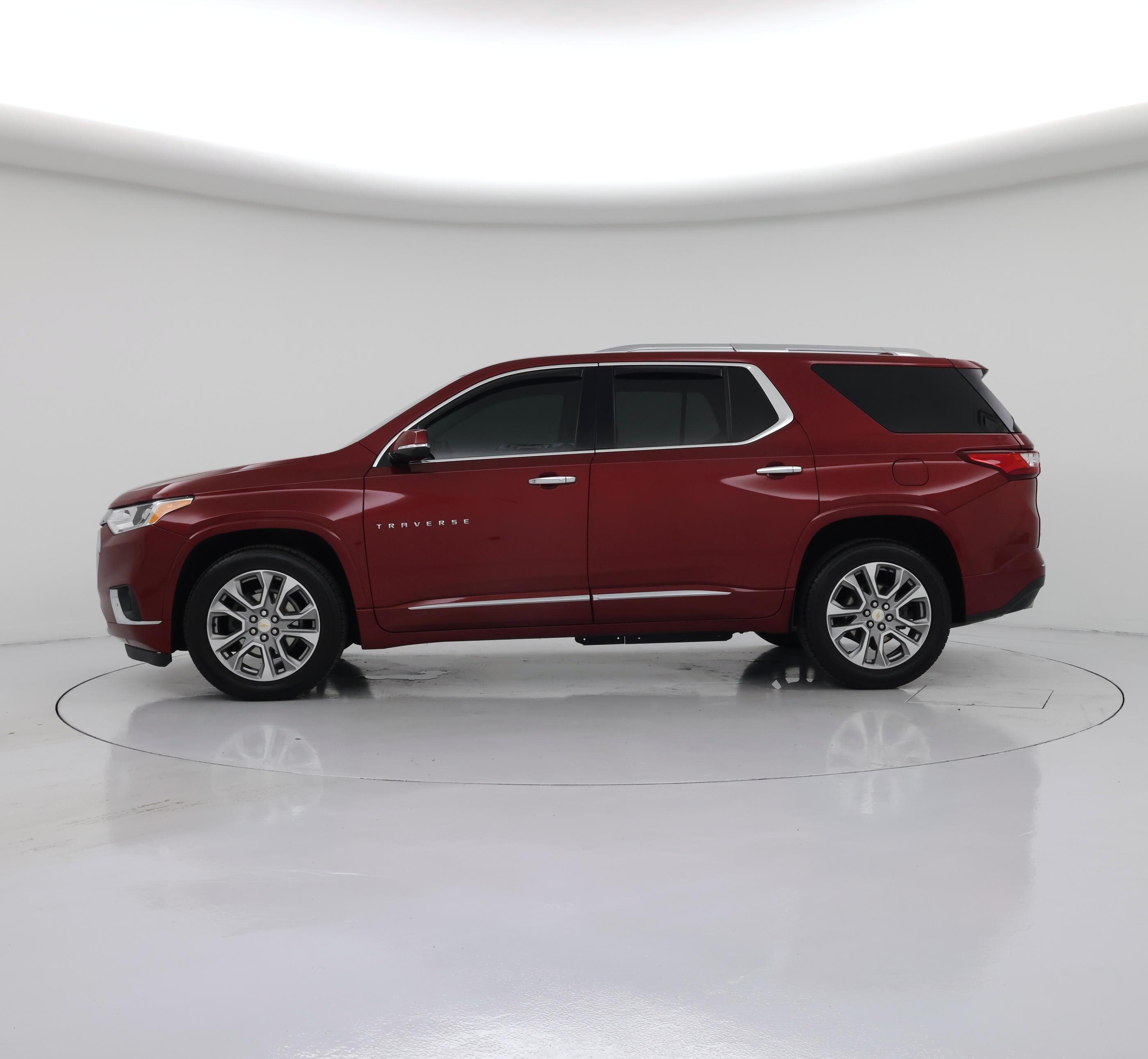 Thumbnail: 2019 Chevrolet Traverse - 3